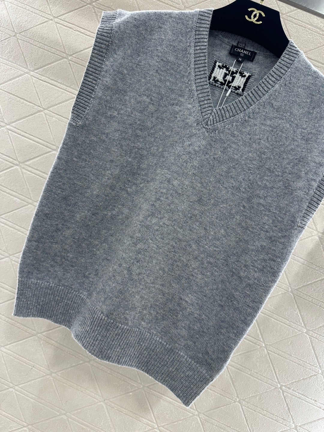 26SS NEU Strickweste