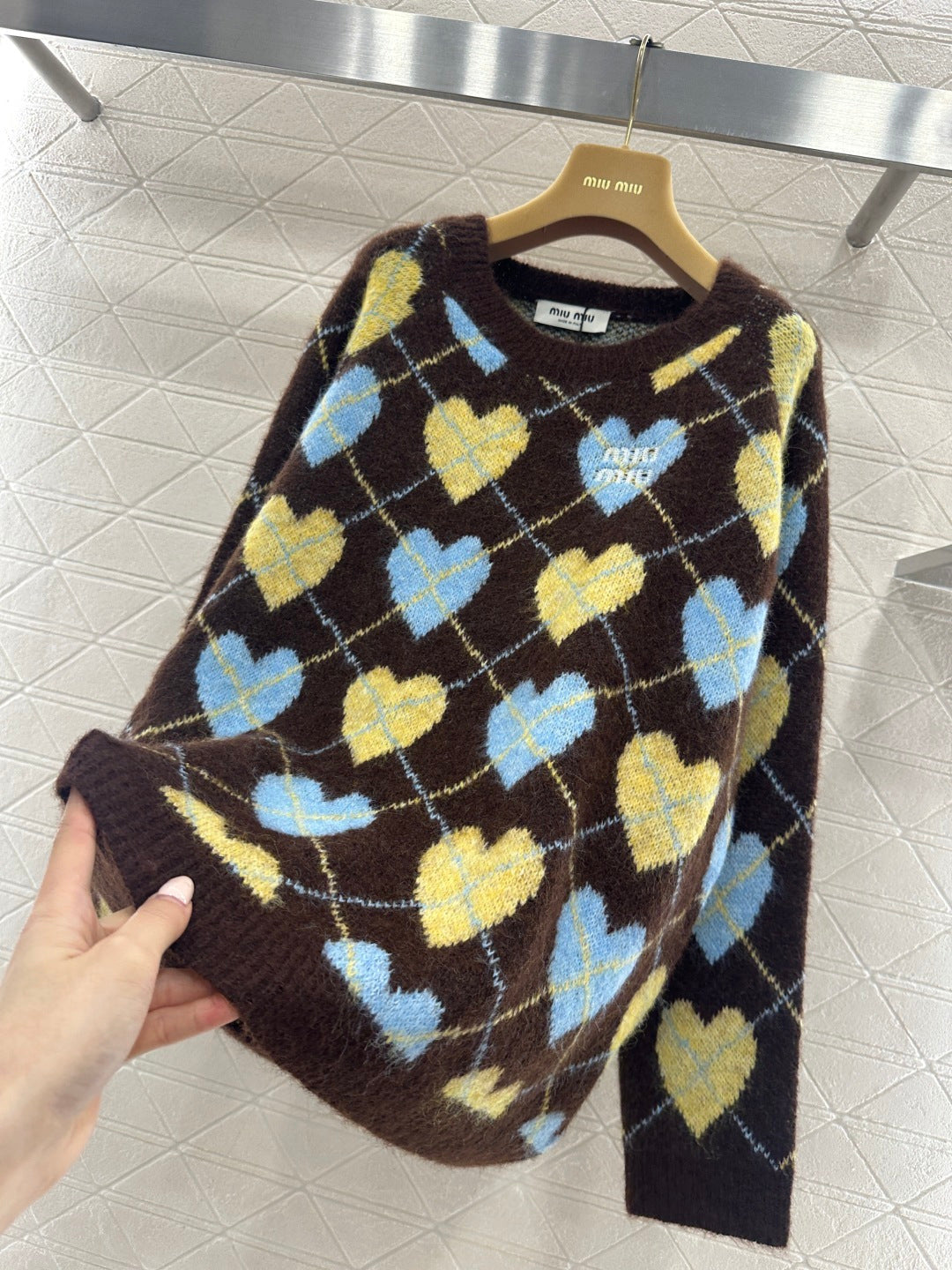26SS NEUER Strickpullover