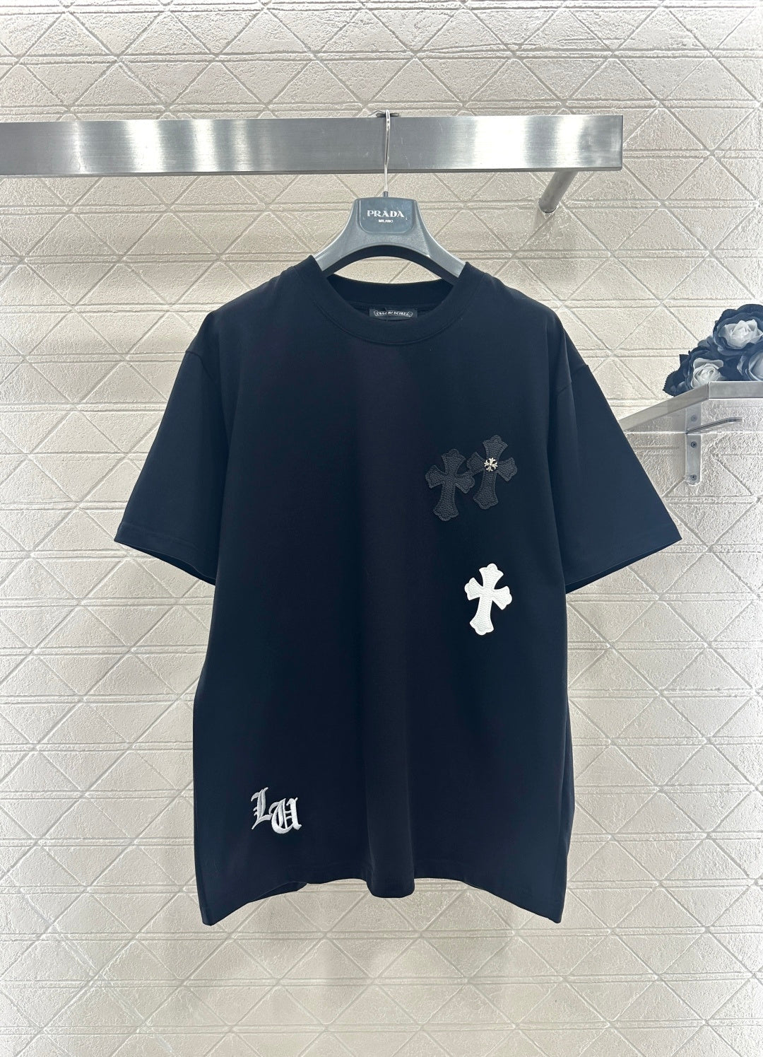 26SS NEUES Logo T-Shirt