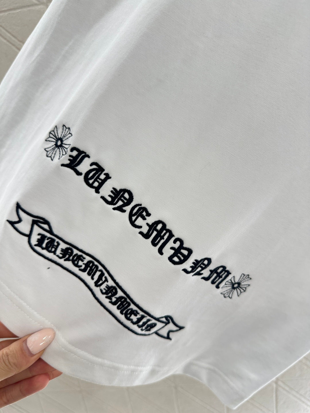 26SS NEUES Logo T-Shirt
