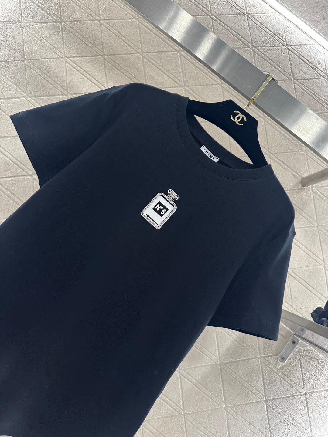 26SS NEUES Logo T-Shirt