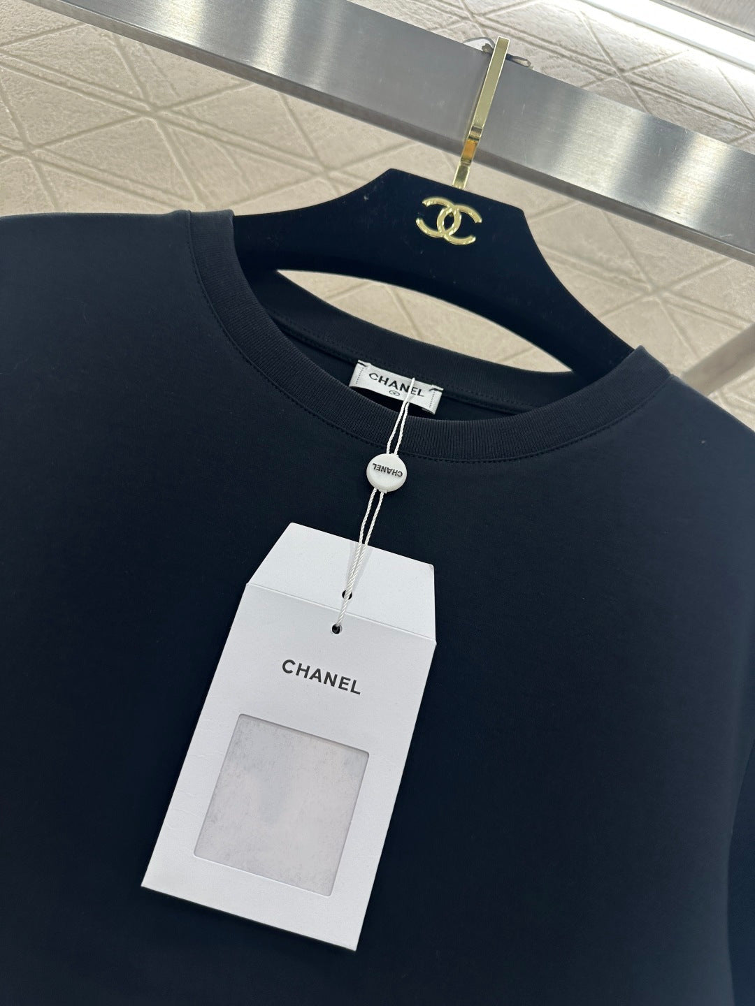 26SS NEUES Logo T-Shirt