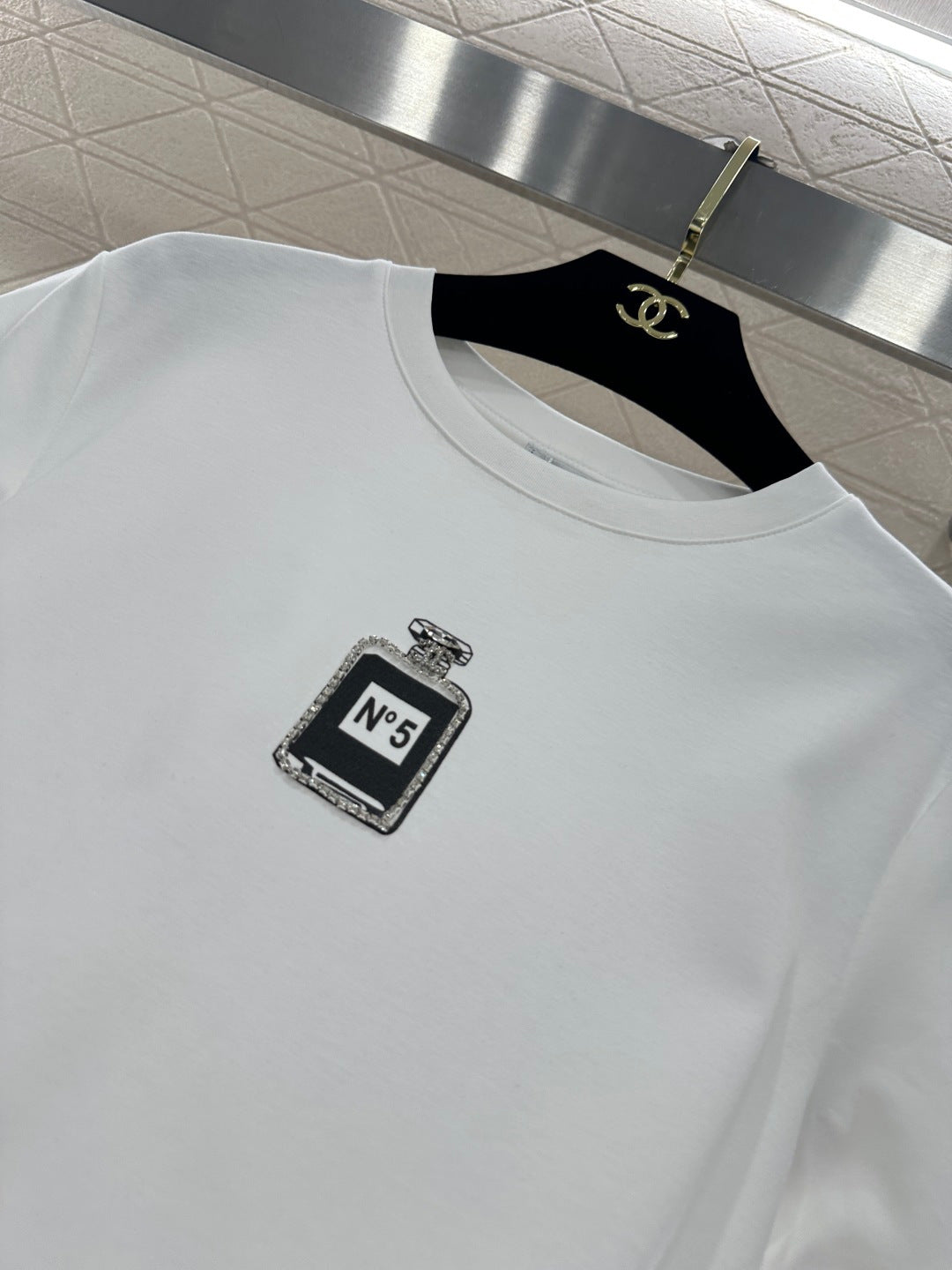 26SS NEUES Logo T-Shirt