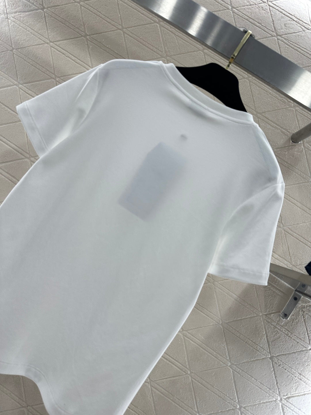 26SS NEUES Logo T-Shirt