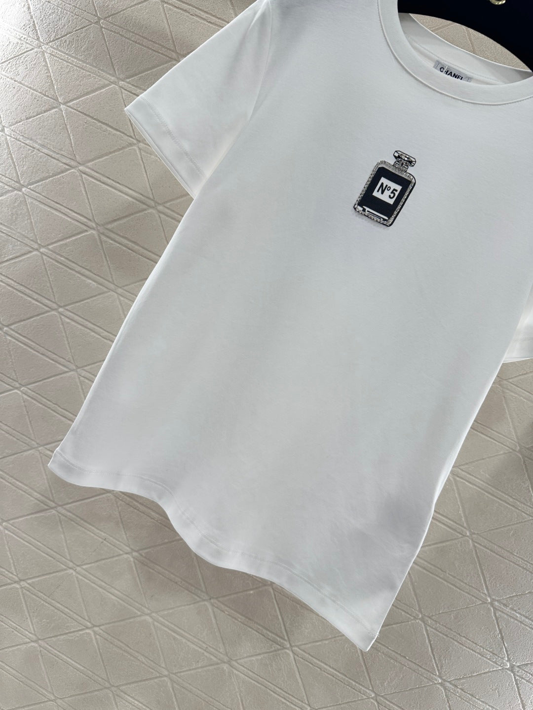 26SS NEUES Logo T-Shirt