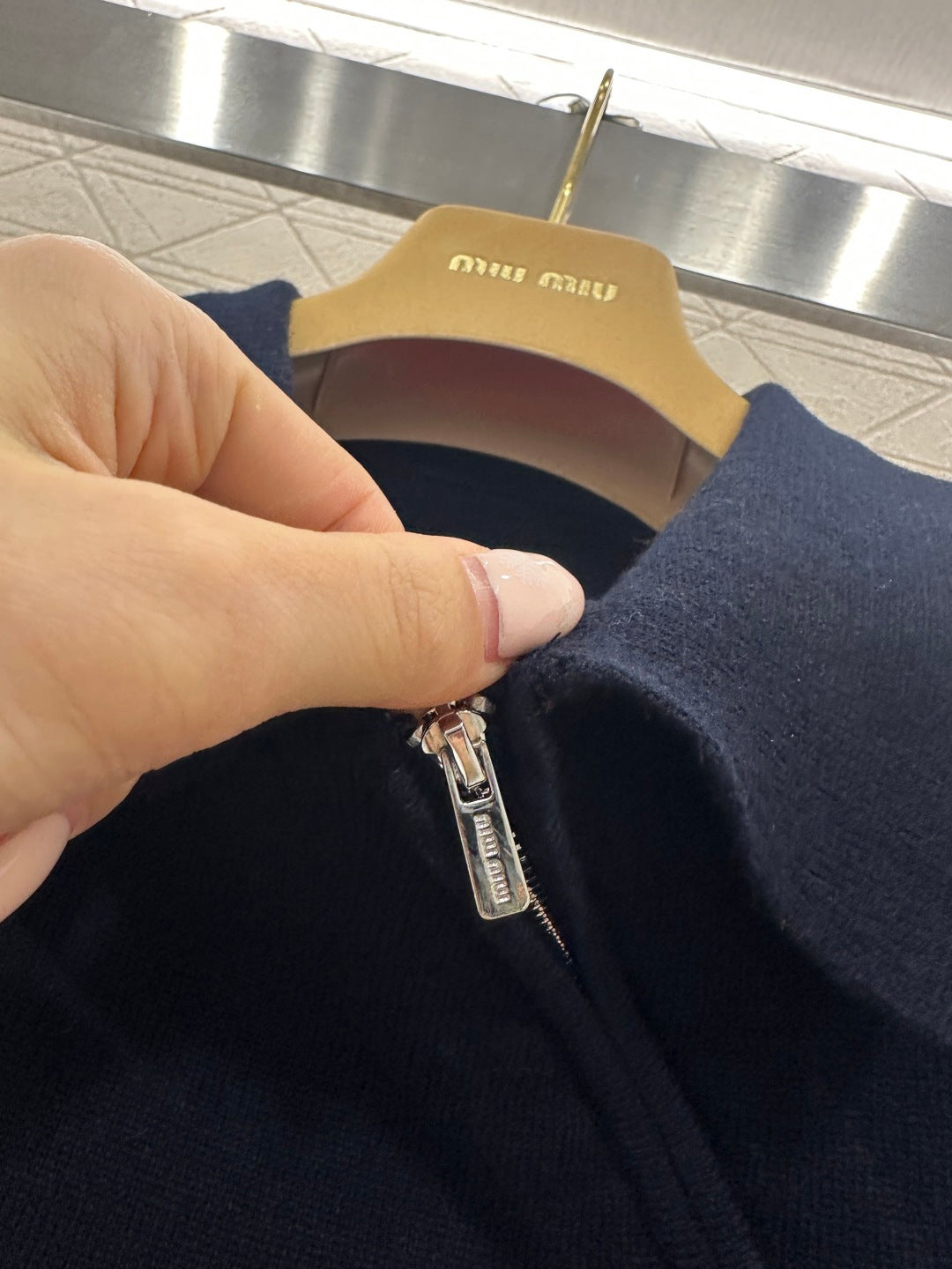 26SS NEUES kurzärmliges Oberteil mit Reißverschluss