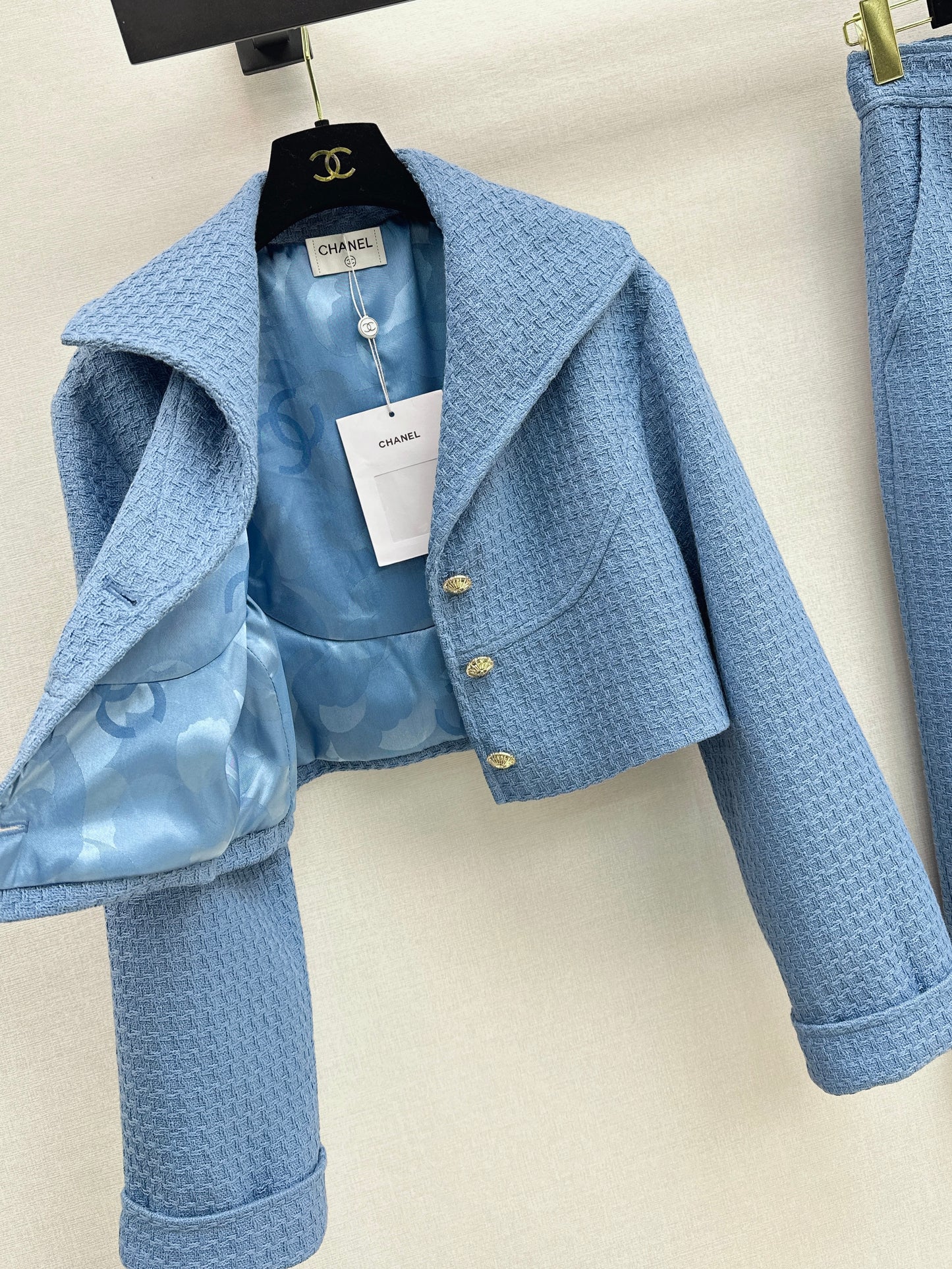 26SS NEW Short tweed jacket with lapel collar