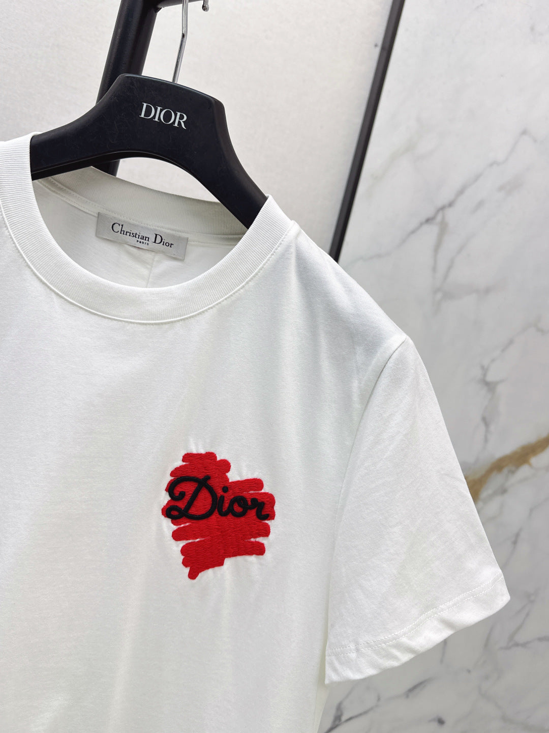 26SS NEU T-Shirts mit Herzaufdruck