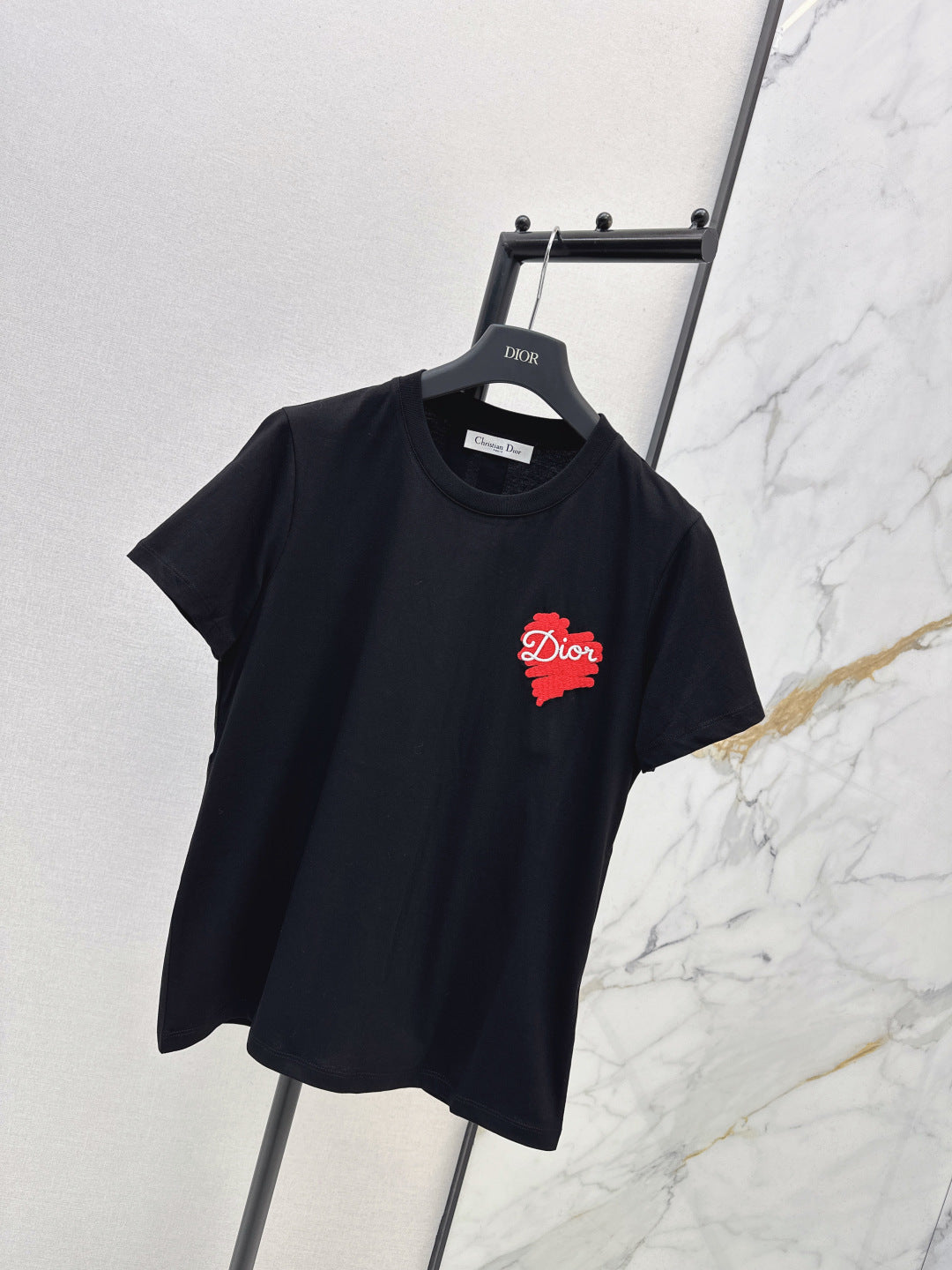 26SS NEU T-Shirts mit Herzaufdruck