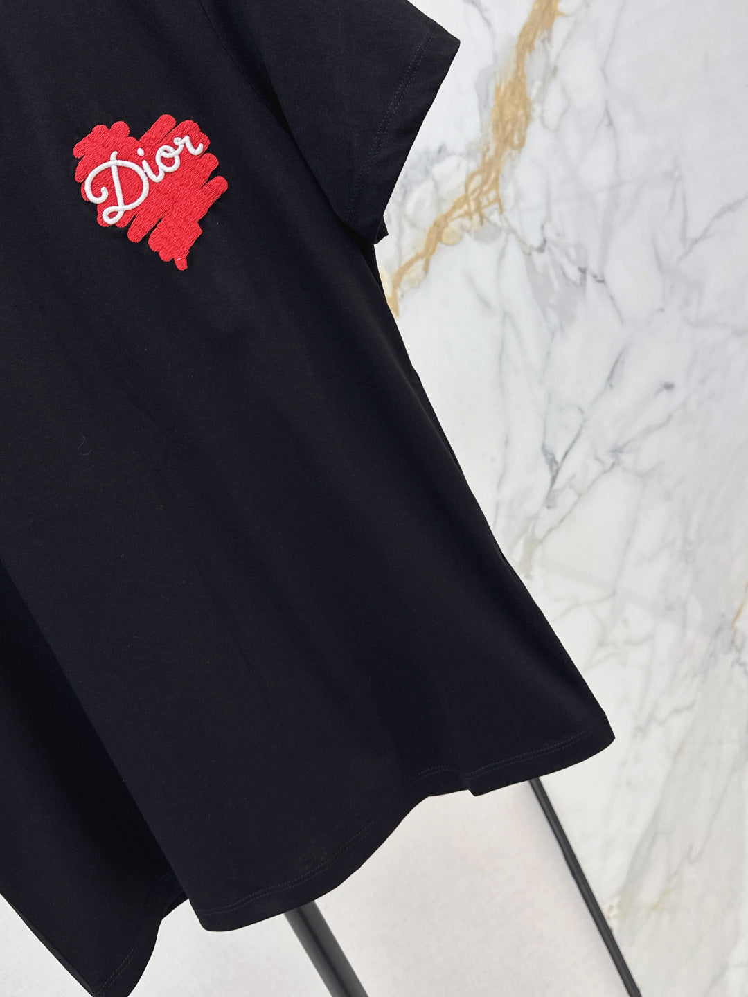 26SS NEU T-Shirts mit Herzaufdruck