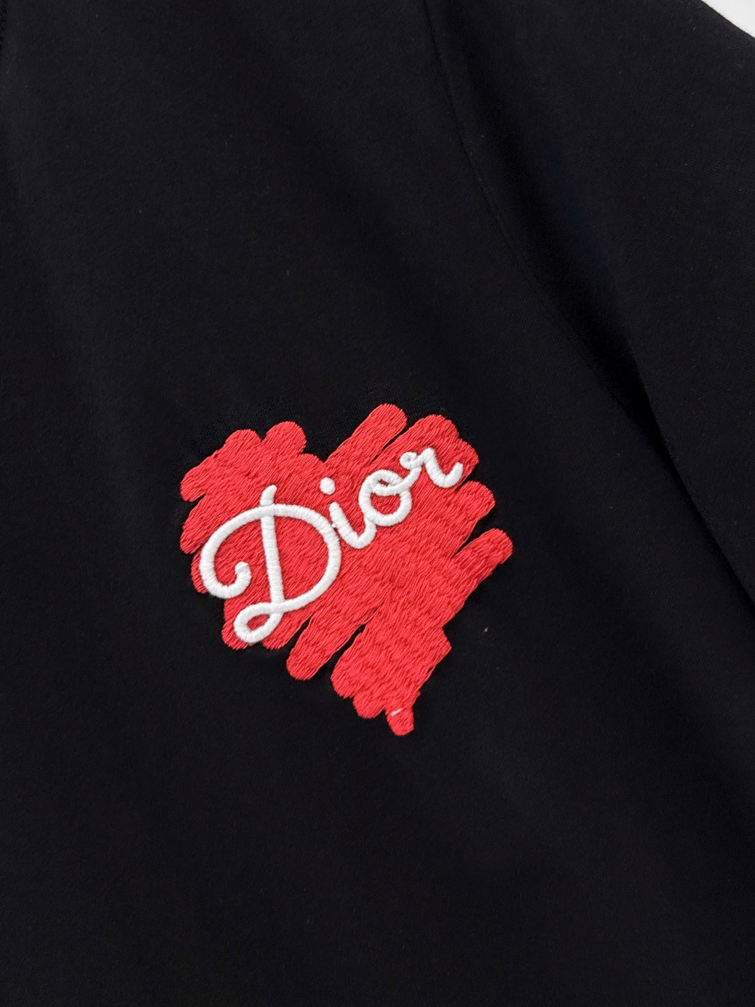 26SS NEU T-Shirts mit Herzaufdruck