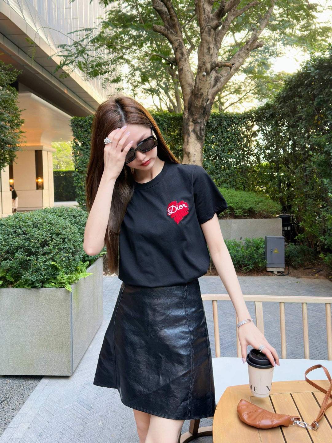 26SS NEU T-Shirts mit Herzaufdruck
