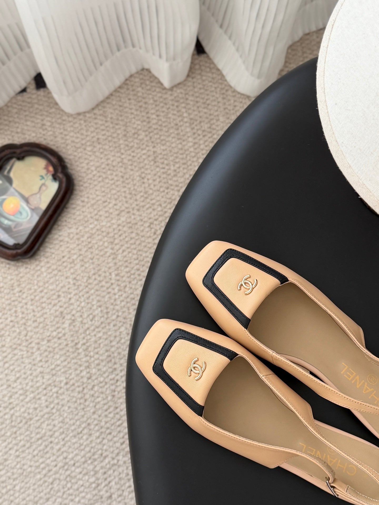 26SS NEUE Slingback-Mary-Janes mit eckiger Kappe