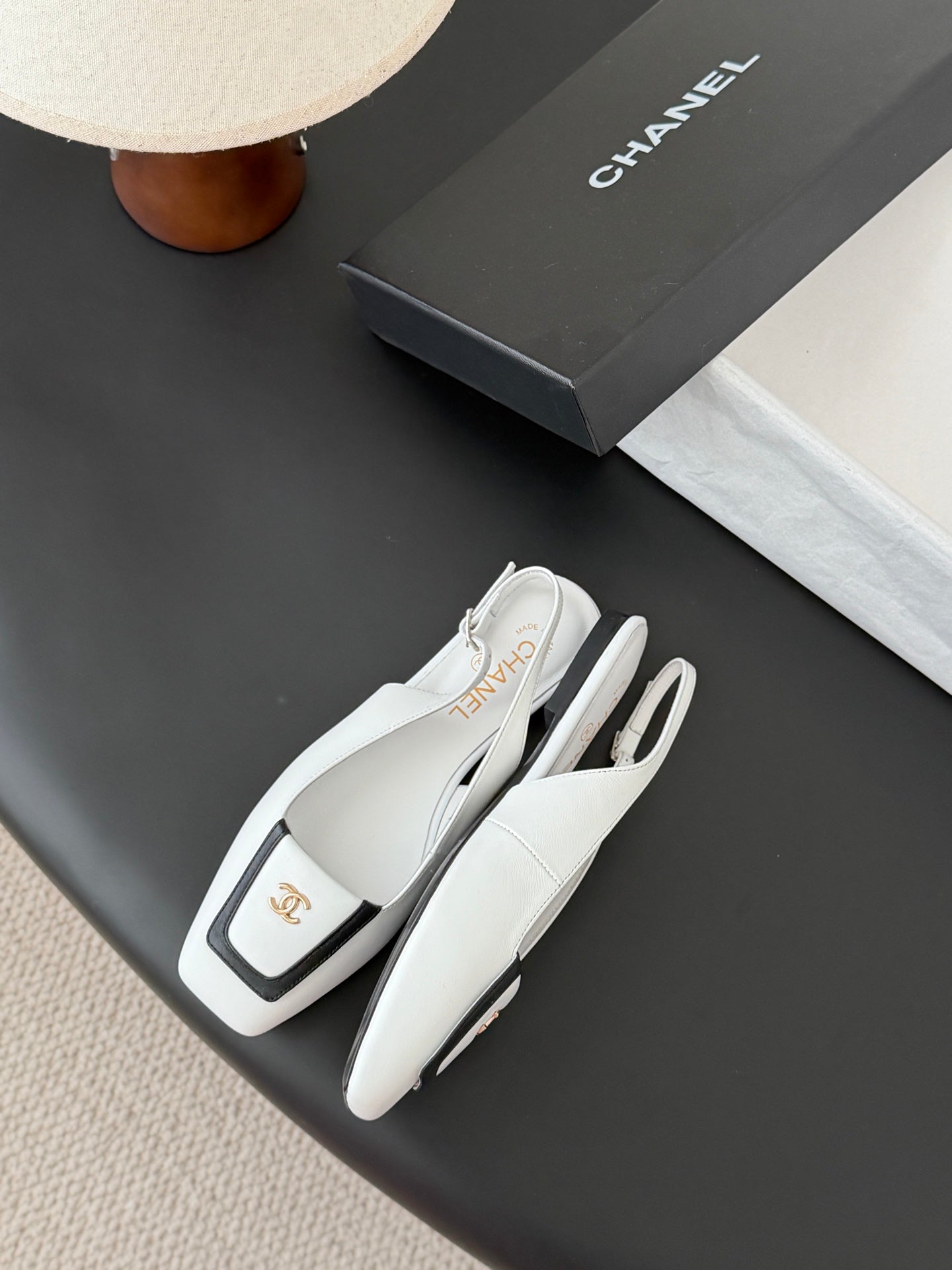26SS NEUE Slingback-Mary-Janes mit eckiger Kappe