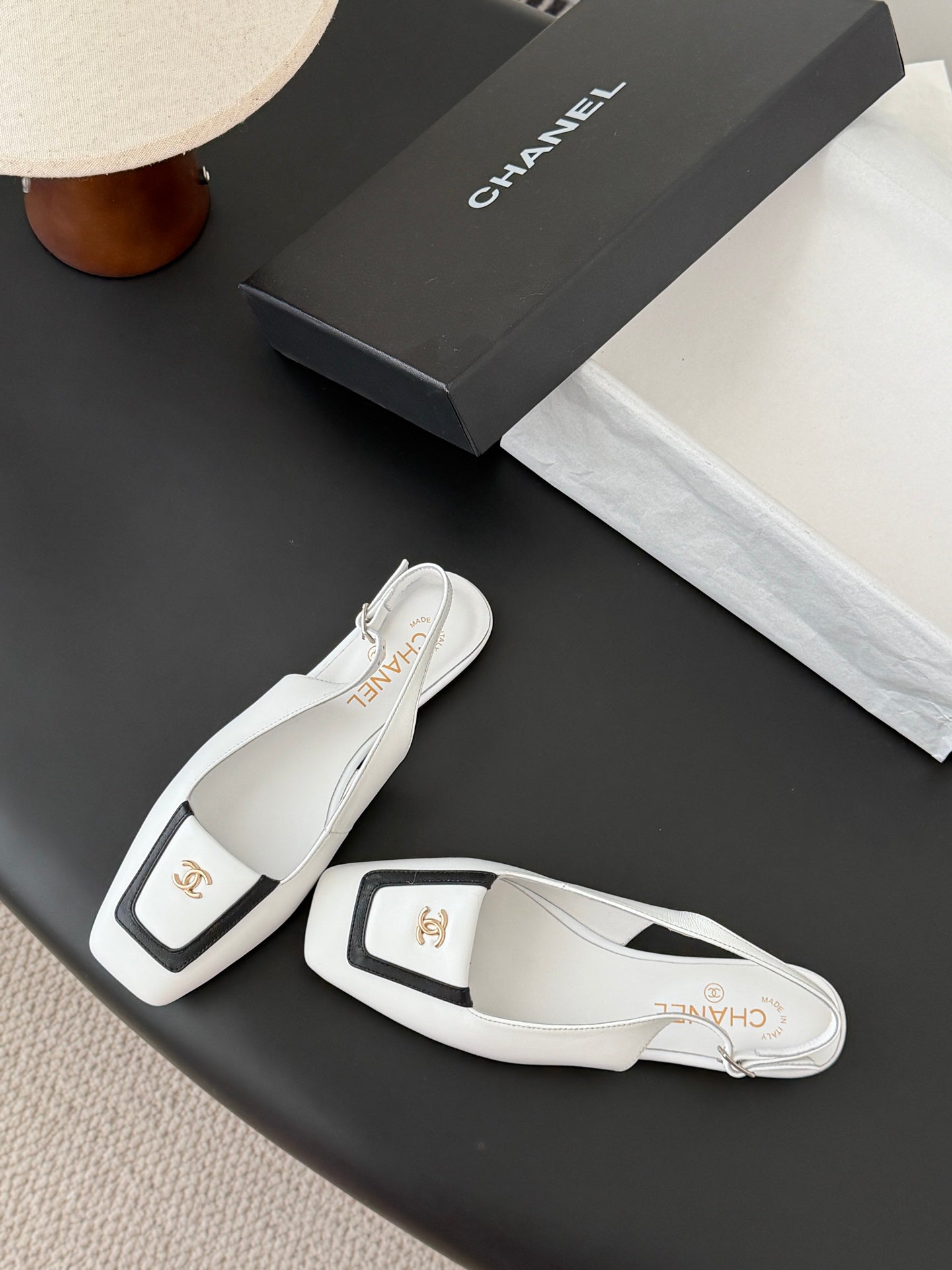 26SS NEUE Slingback-Mary-Janes mit eckiger Kappe