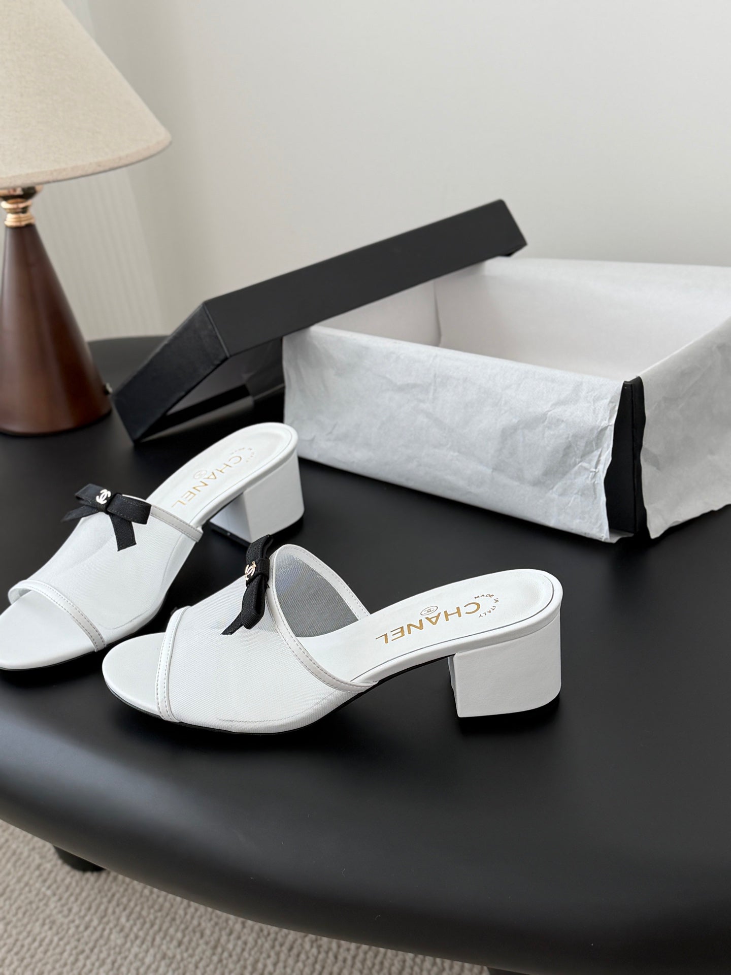26SS NEUE Schleifen-Mesh-Chunky-Heels-Pantoletten