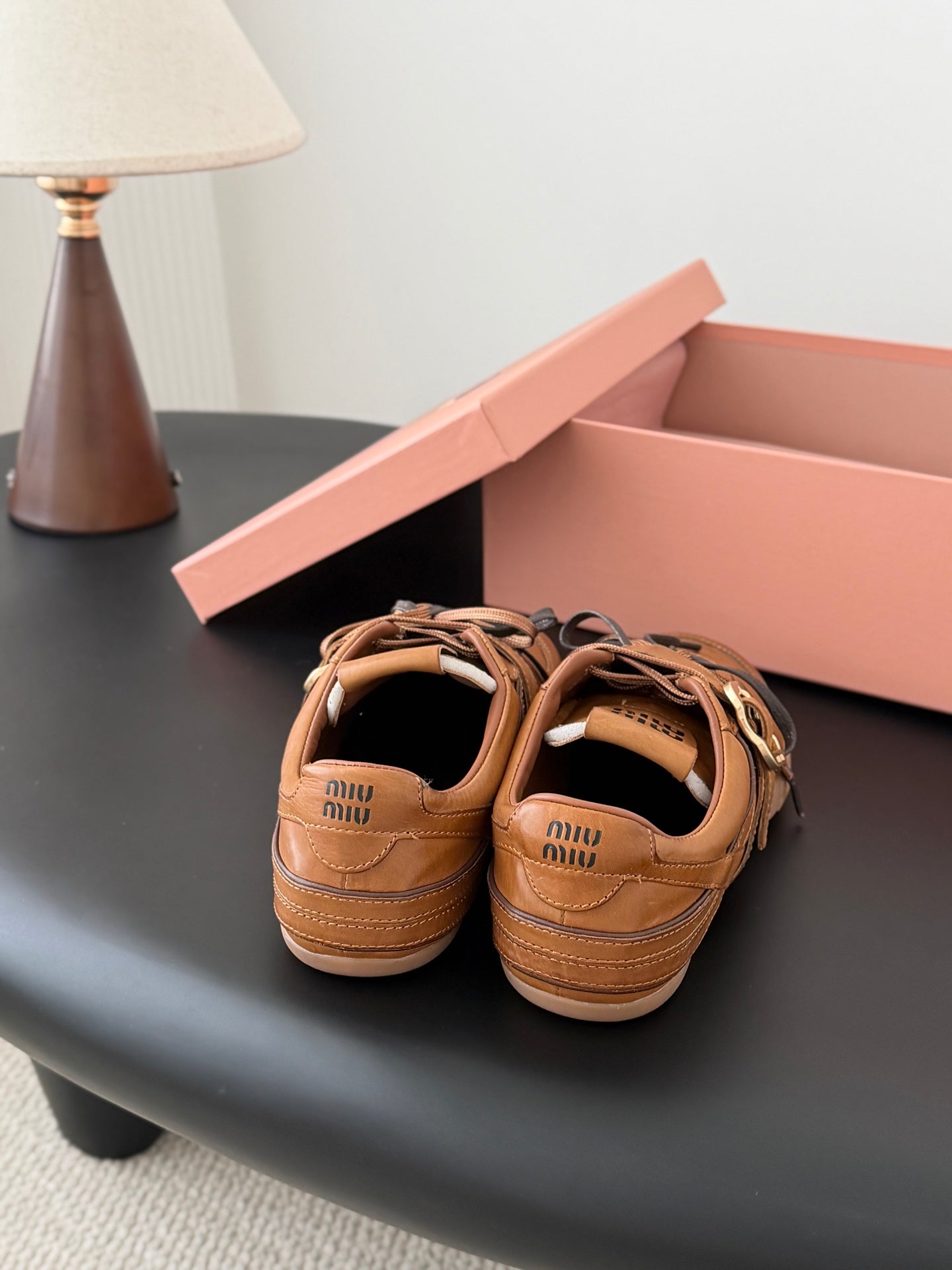 26SS NEUE lässige Sneaker