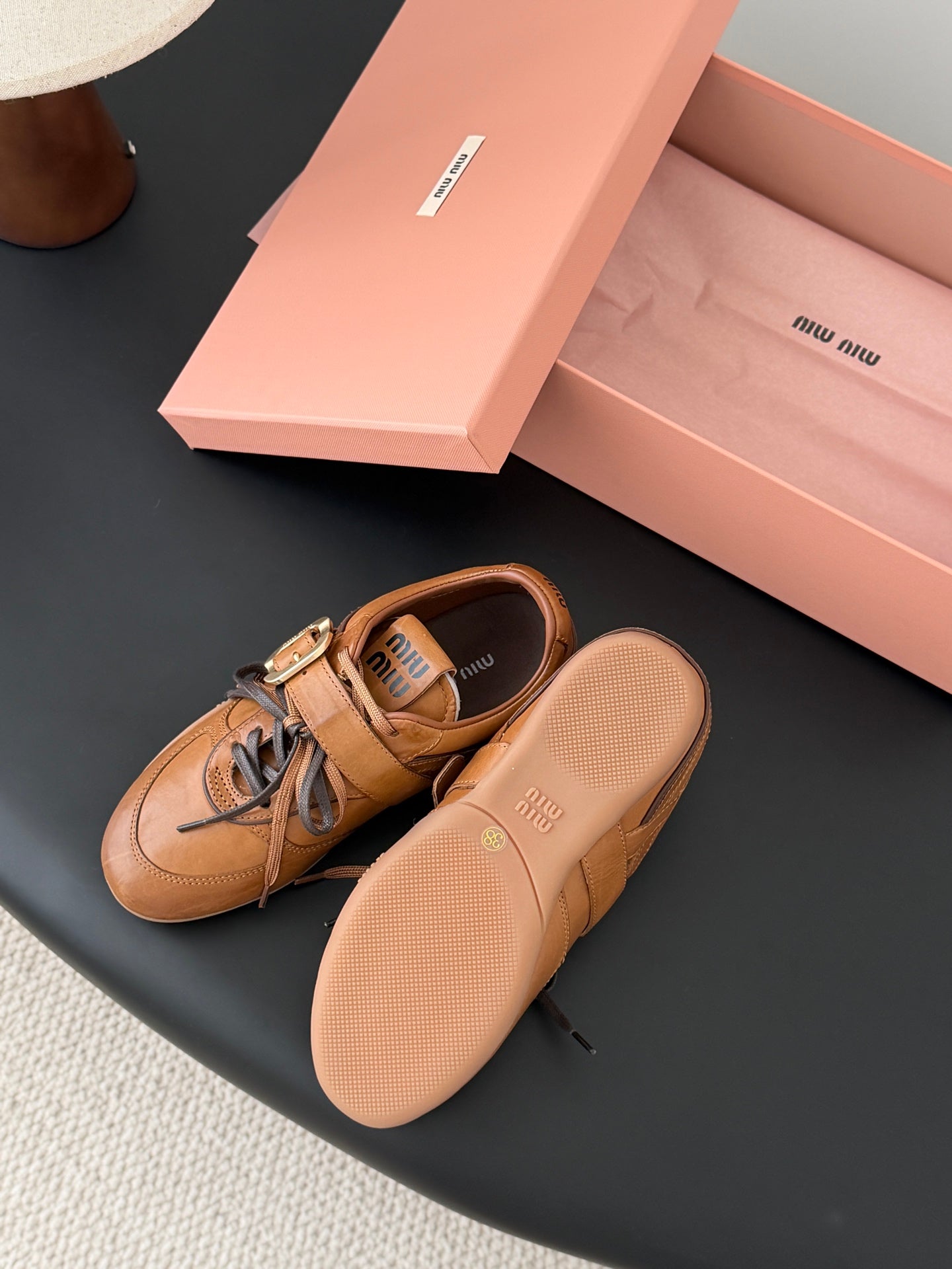 26SS NEUE lässige Sneaker