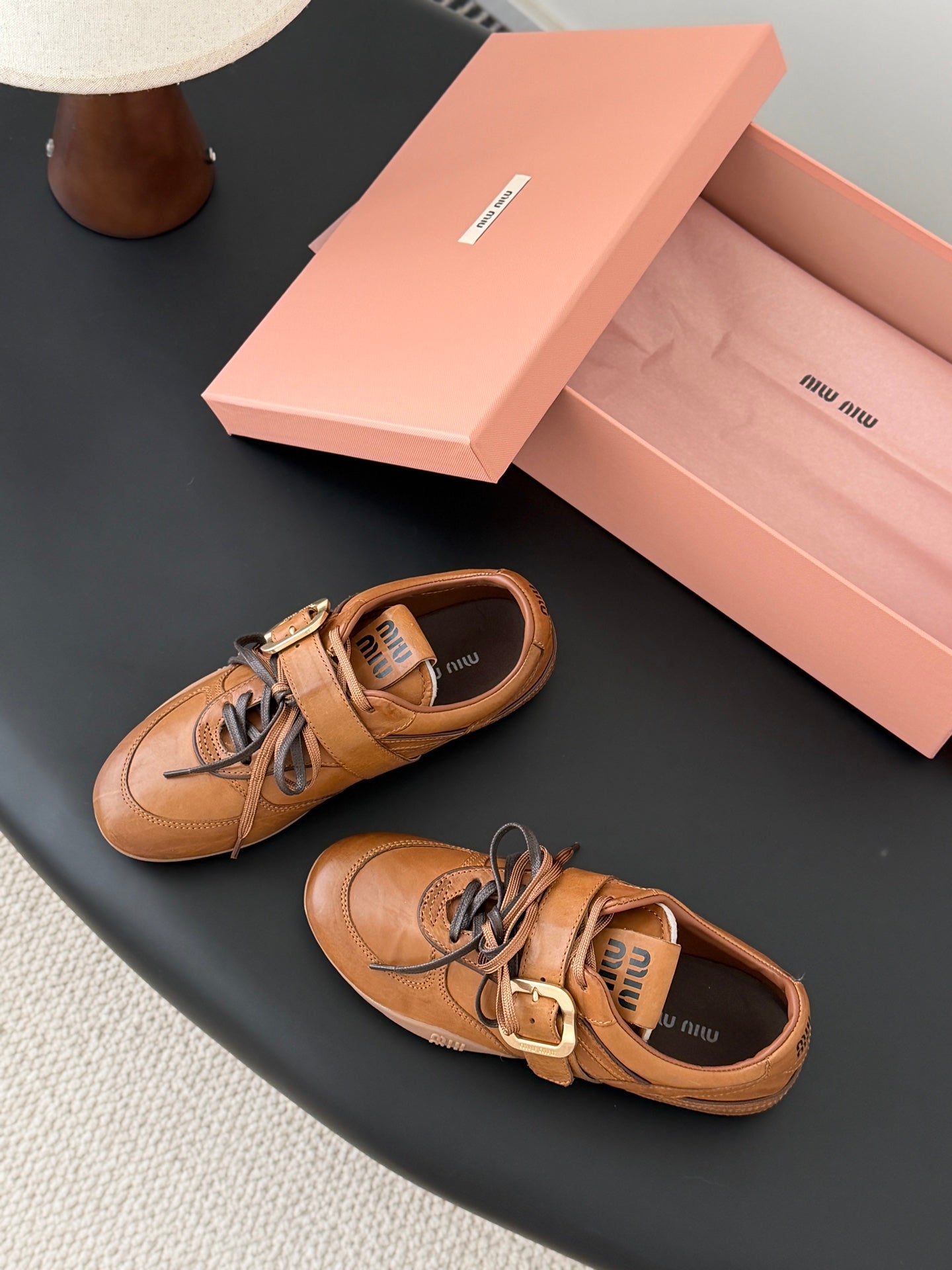 26SS NEUE lässige Sneaker