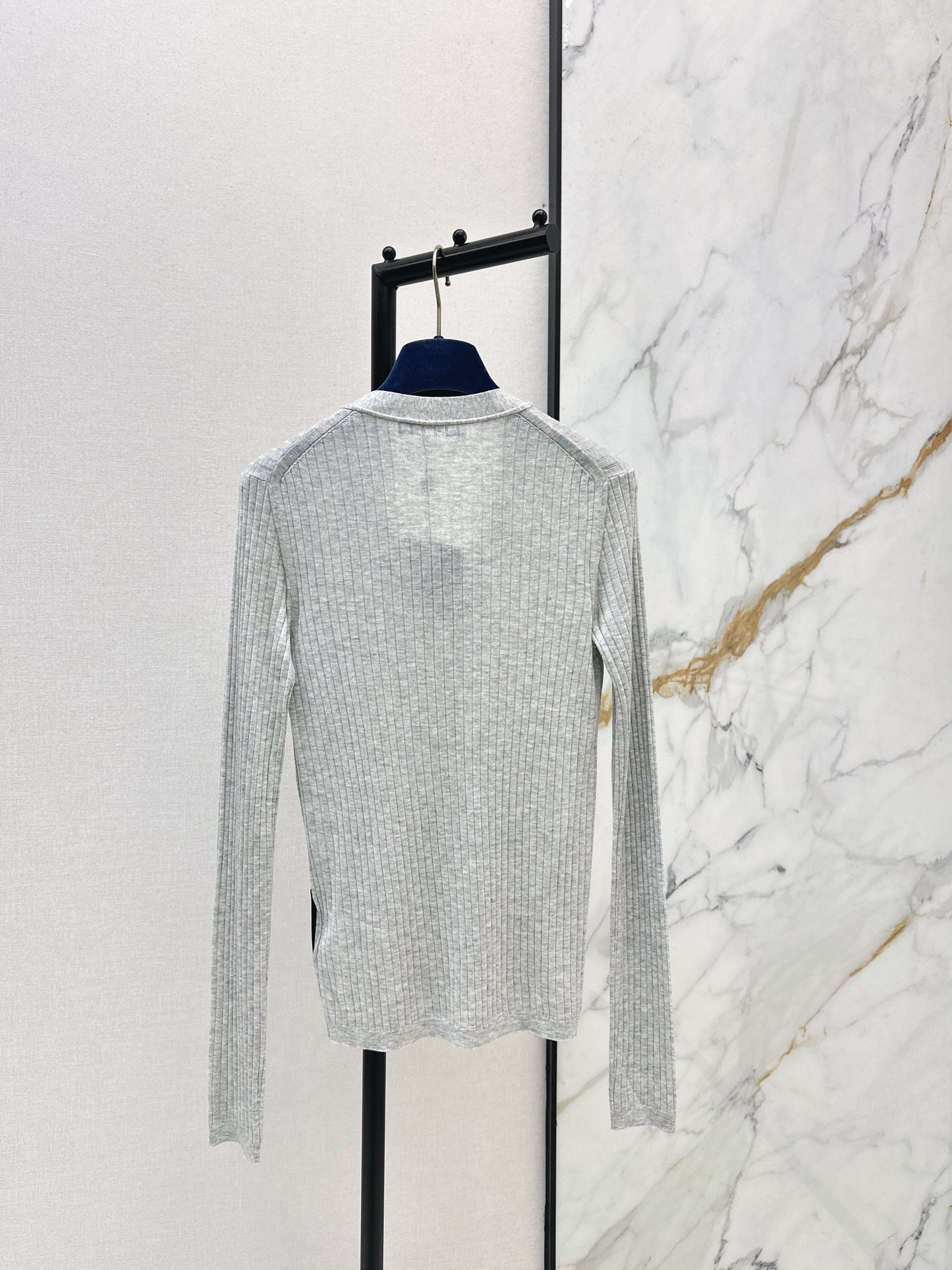26SS NEW v-neck cardigan