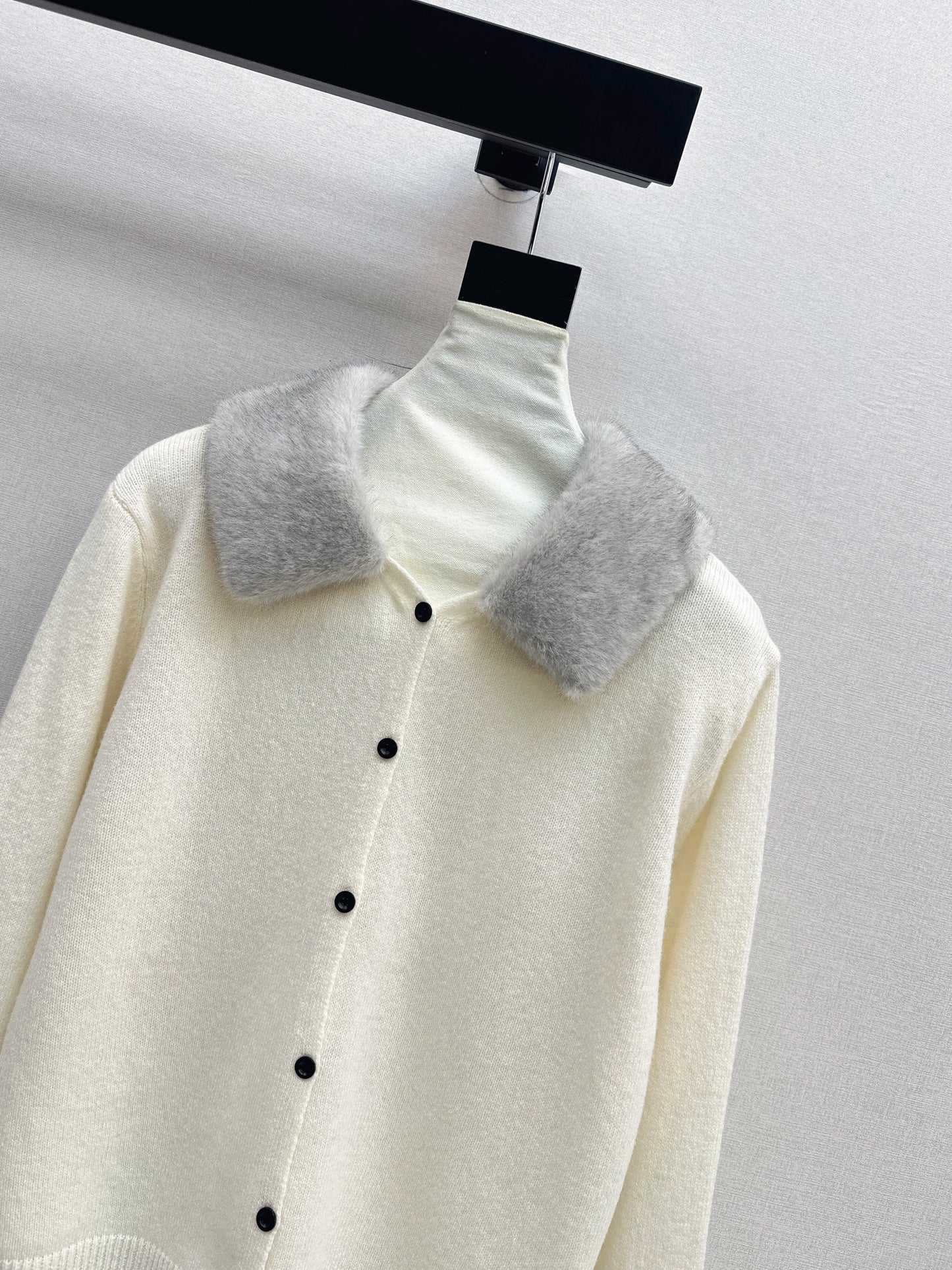 26SS NEW wool cardigan