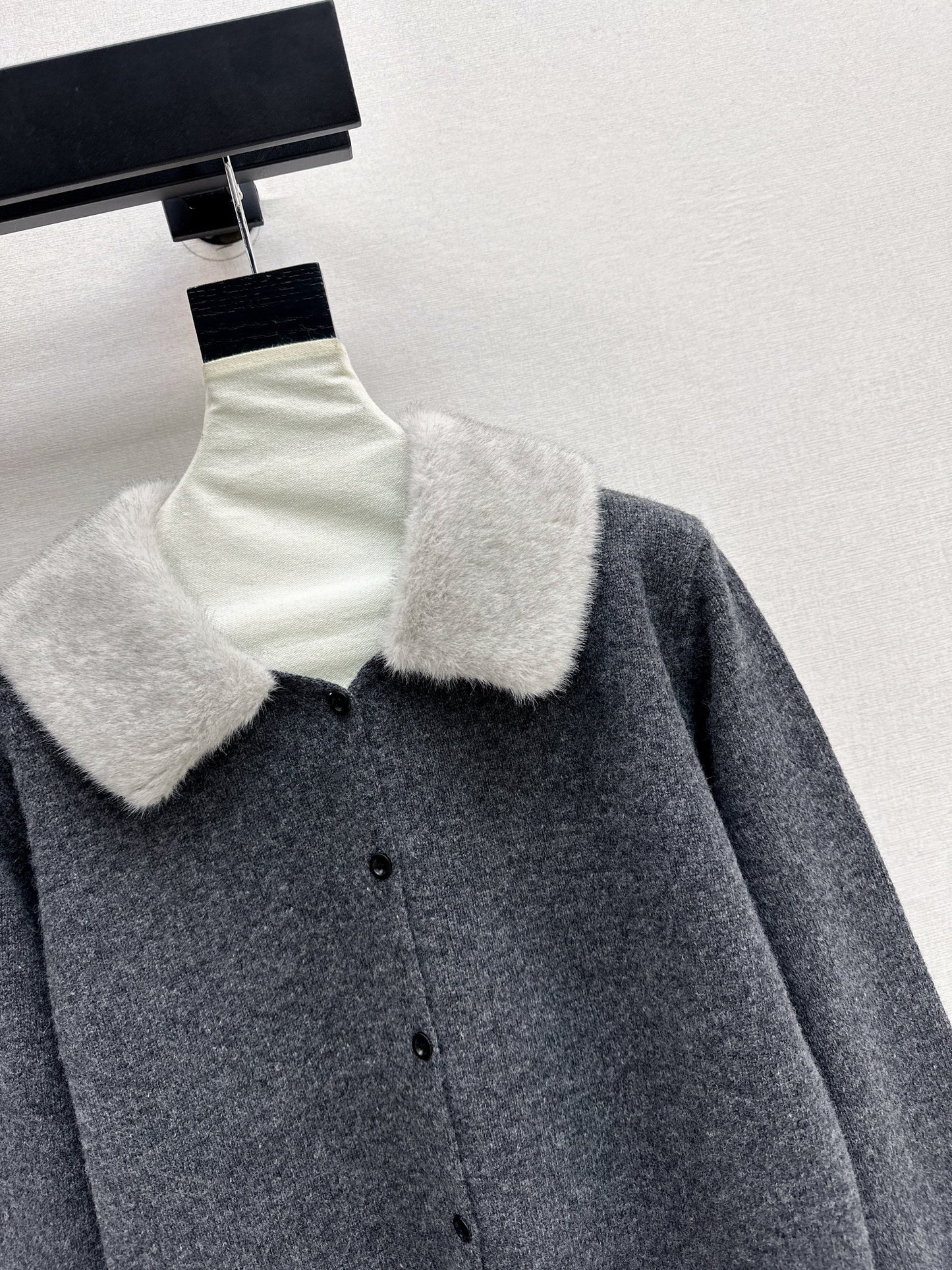 26SS NEW wool cardigan