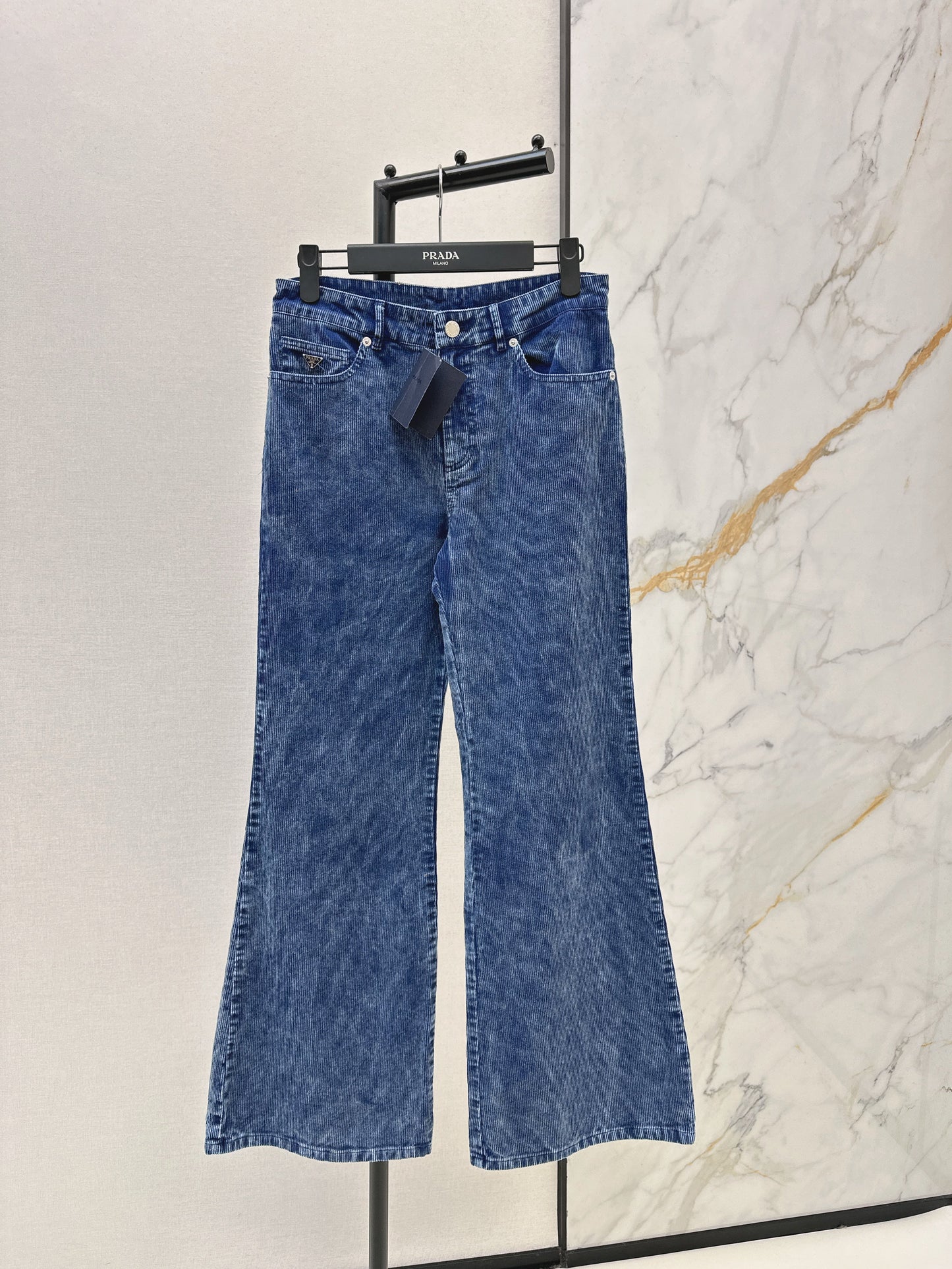 26SS NEUE Cord-Schlaghose