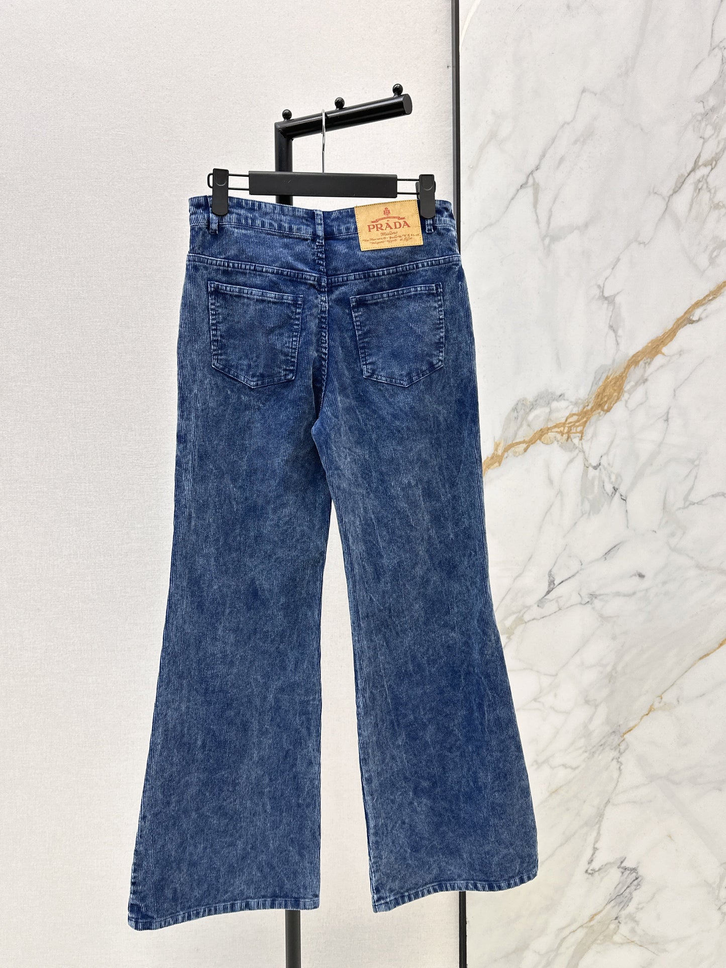26SS NEUE Cord-Schlaghose