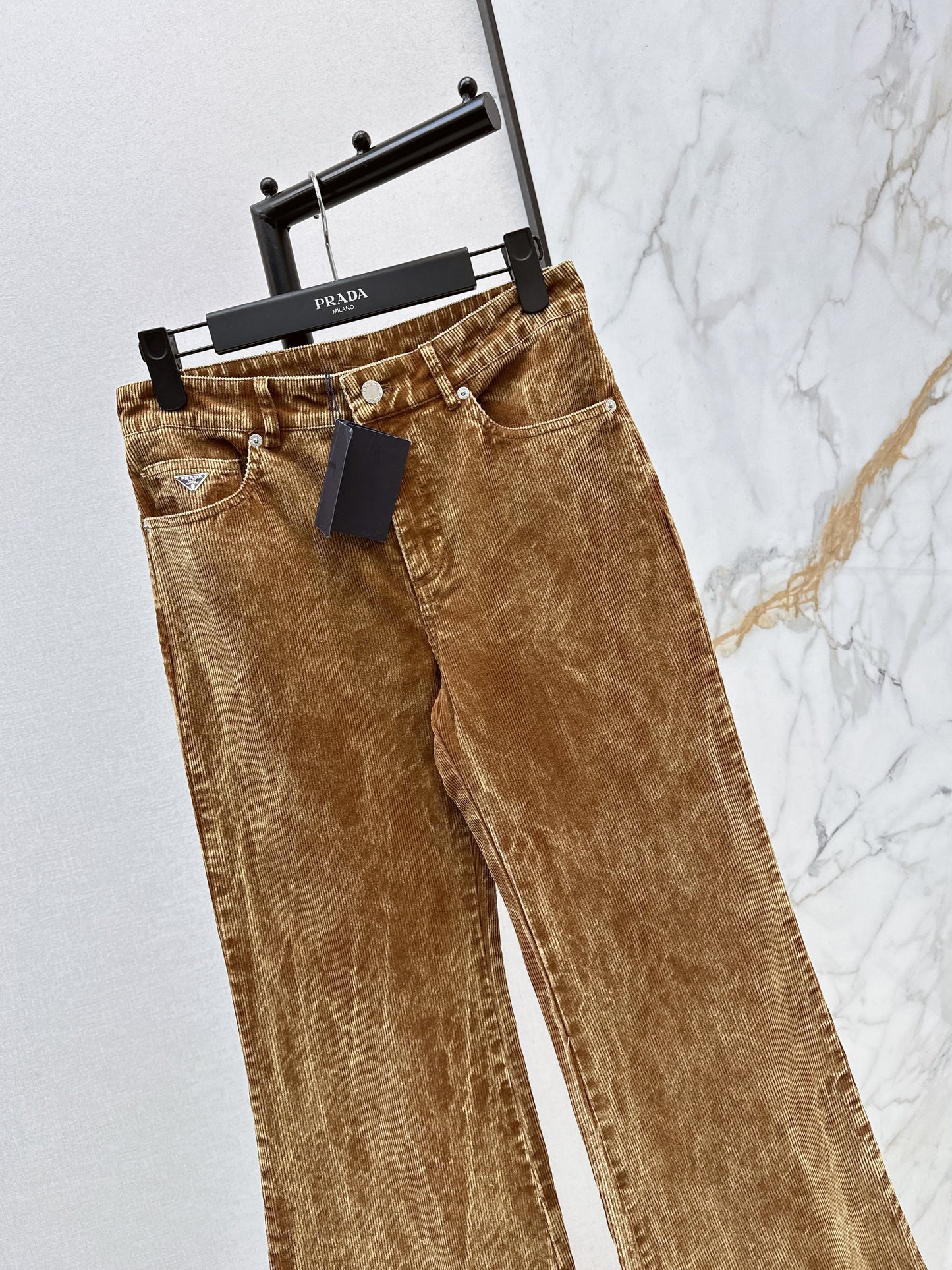 26SS NEUE Cord-Schlaghose