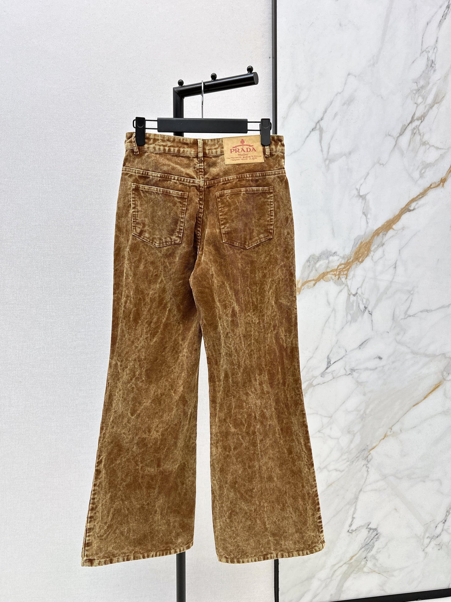 26SS NEUE Cord-Schlaghose