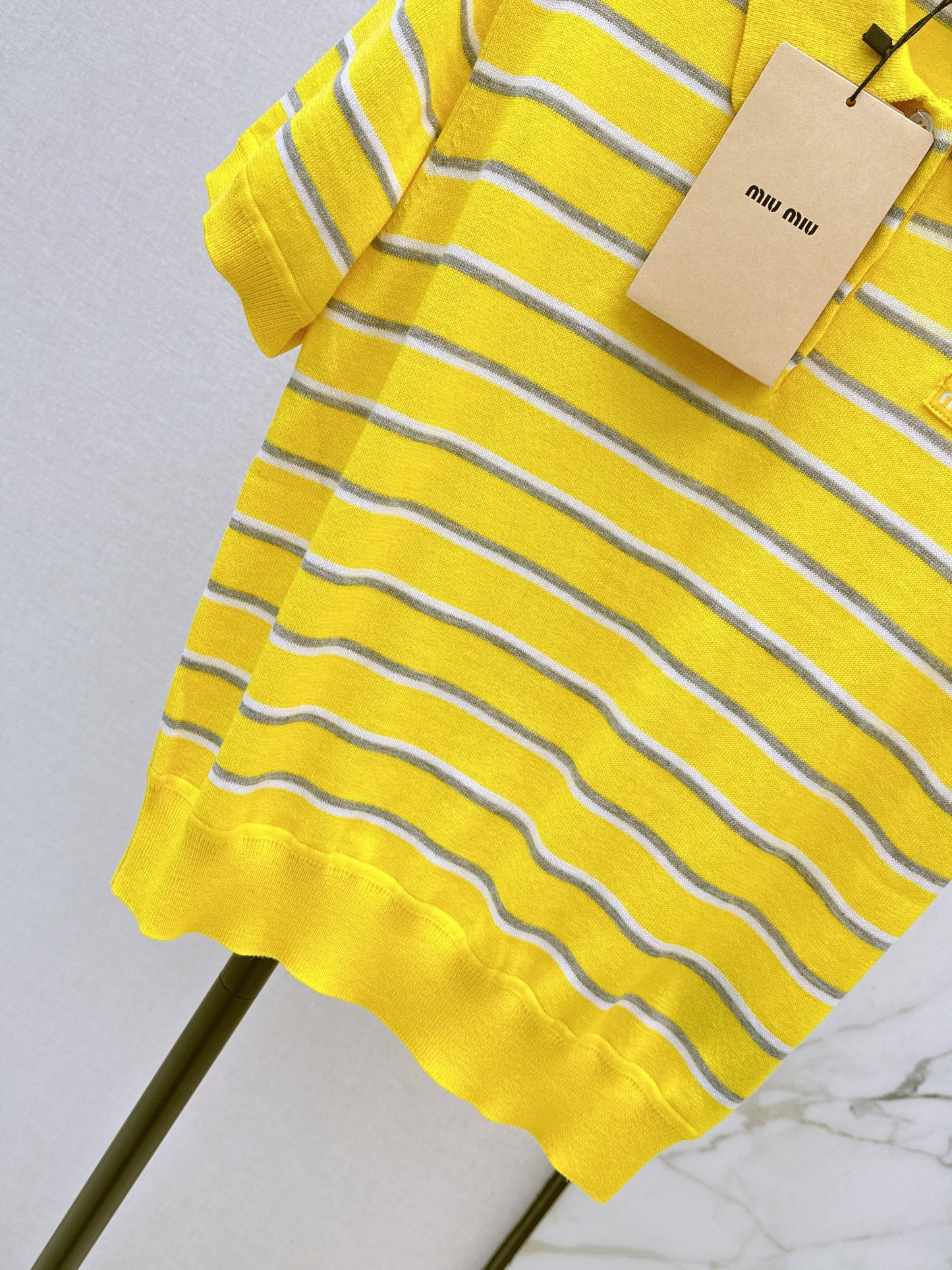 26SS NEUER gestreifter Polo-Strickpullover