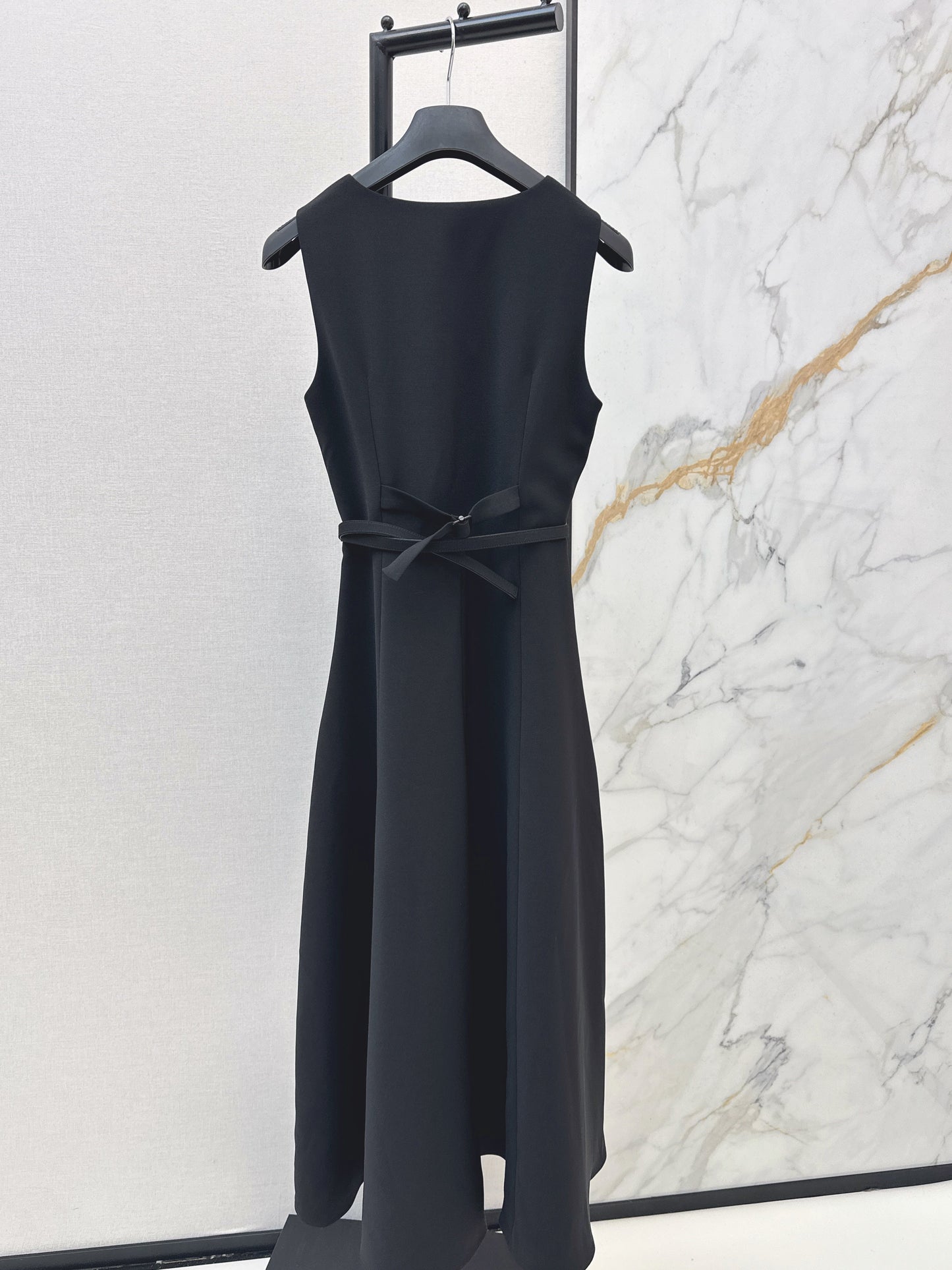 26SS NEW sleeveless back-bow cocktail dress