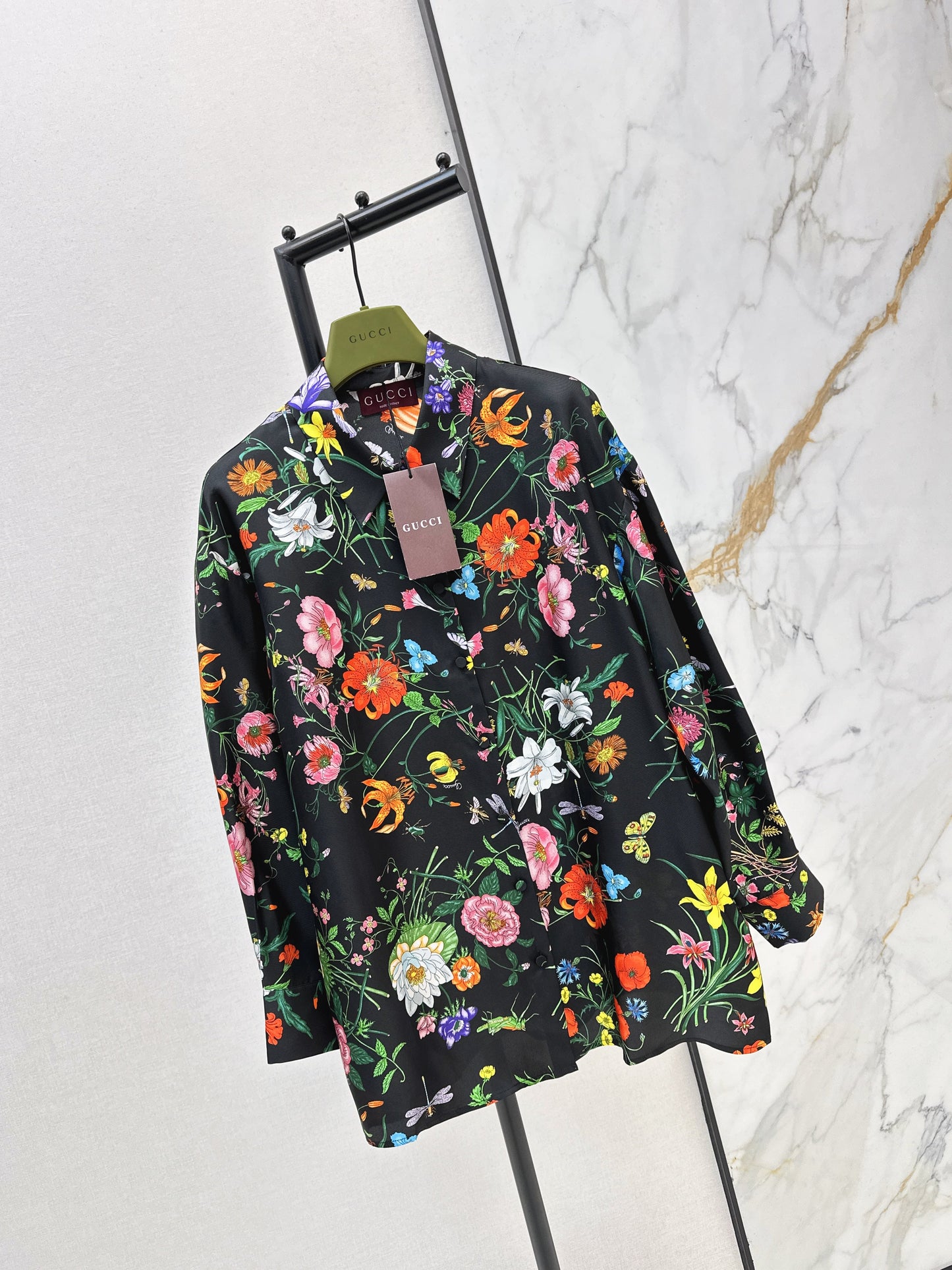 26SS NEUES bedrucktes florales Seidenhemd
