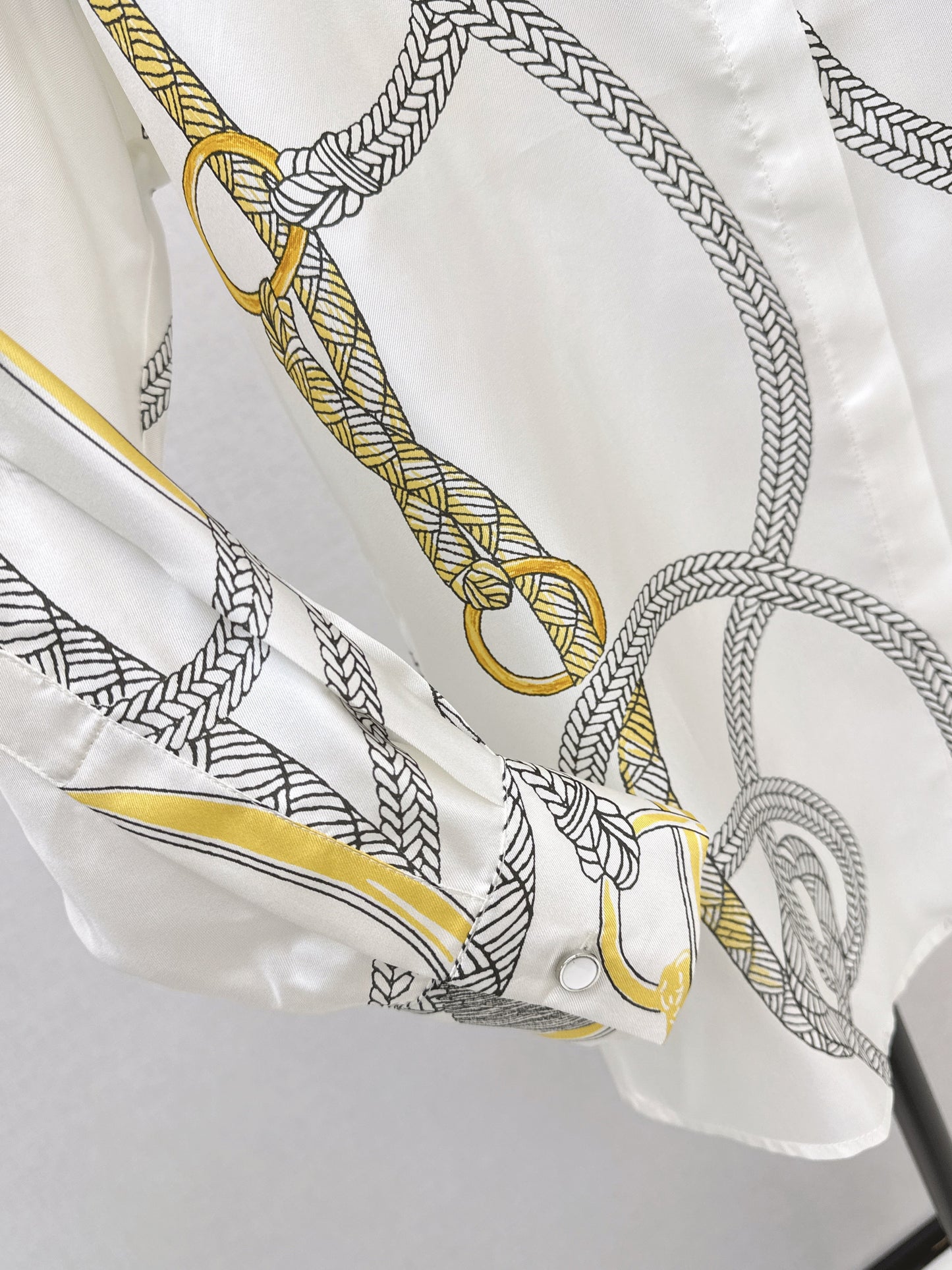 26SS NEUES Seidenhemd mit Blumenmuster