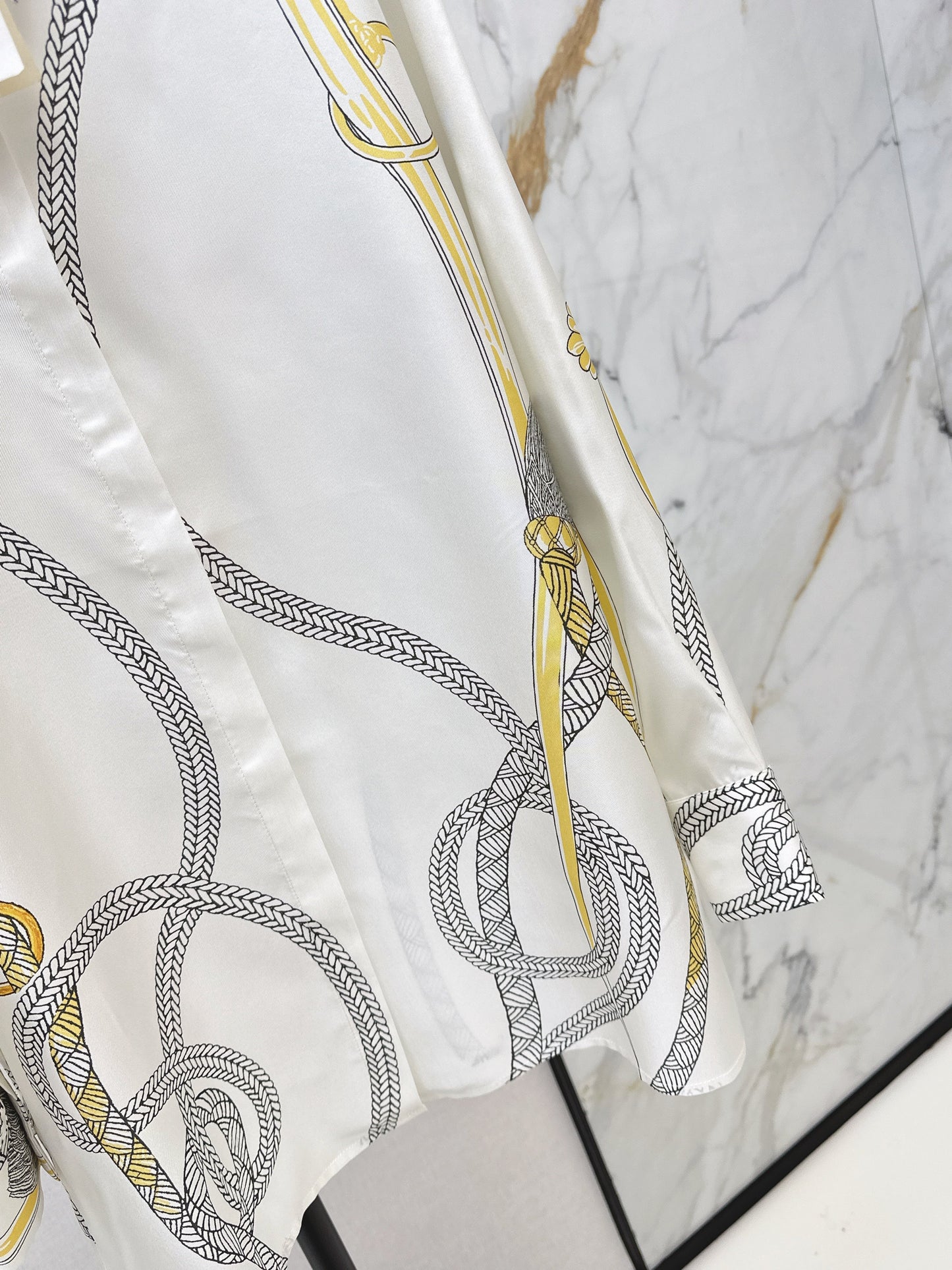 26SS NEUES Seidenhemd mit Blumenmuster
