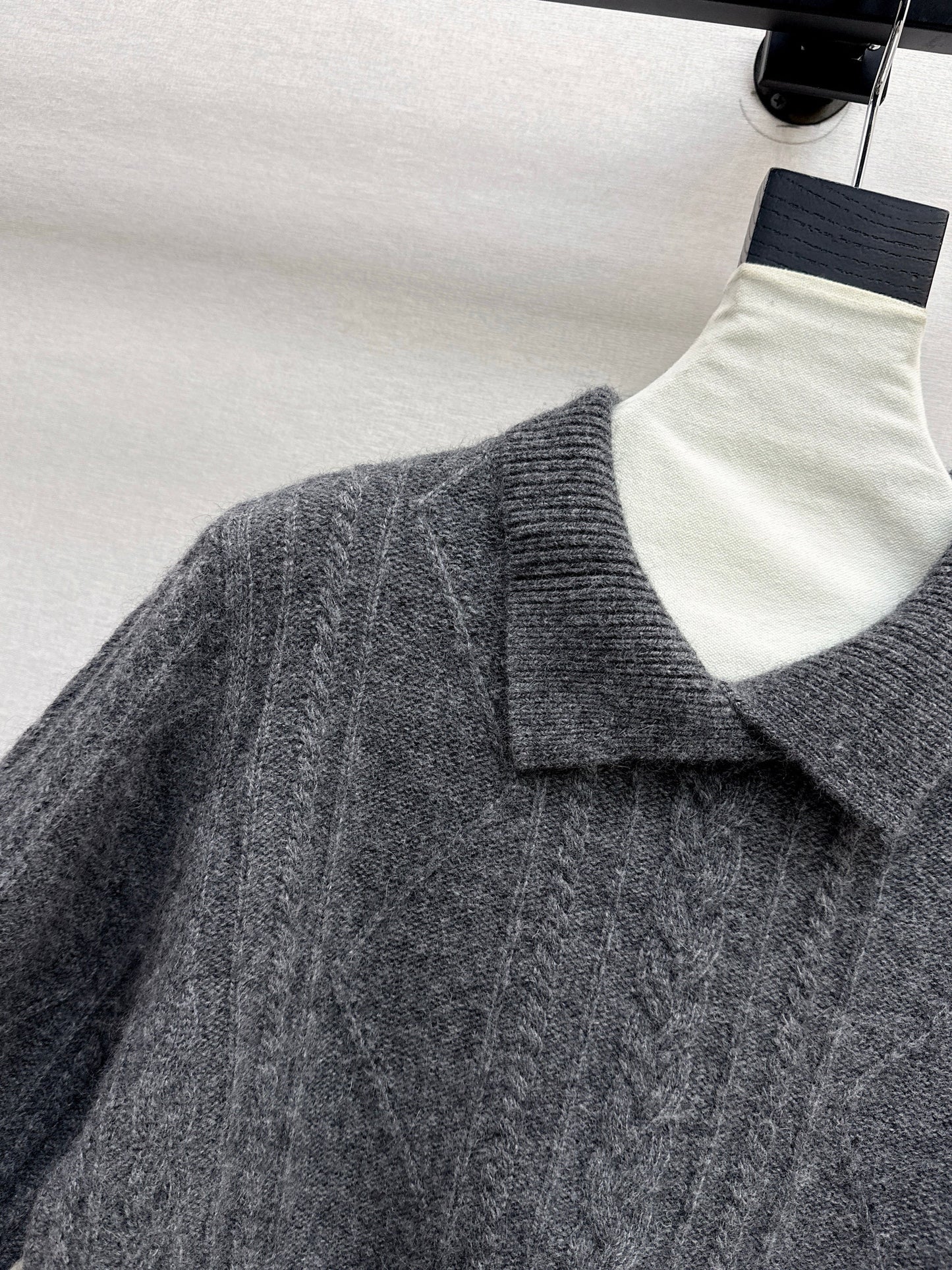 26SS NEW cable knit sweater