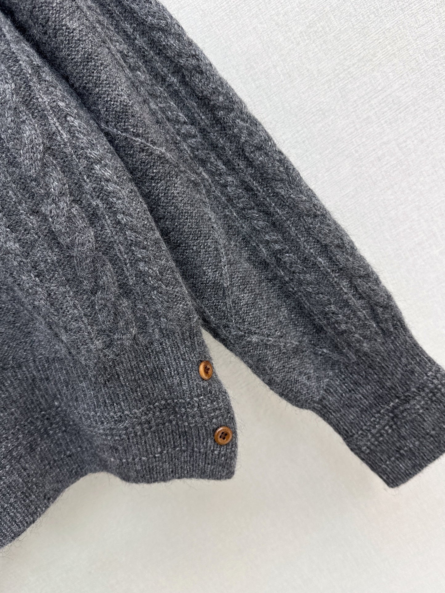 26SS NEW cable knit sweater