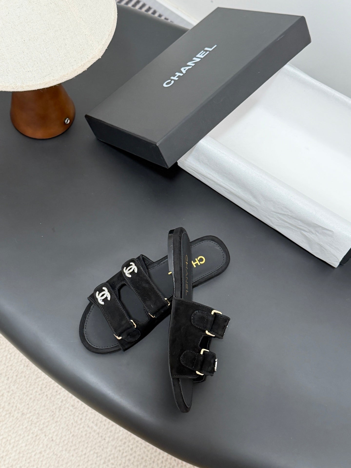 26SS NEUE Hausschuhe