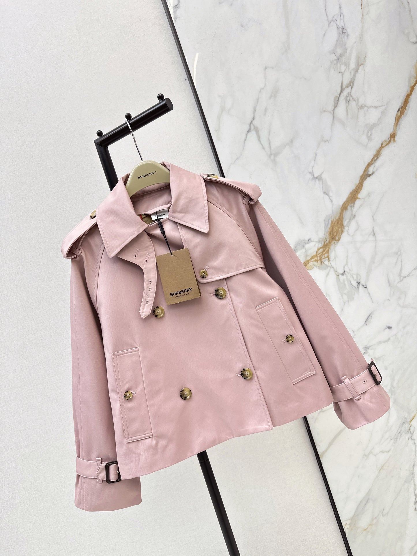 26SS NEUE Trenchcoats