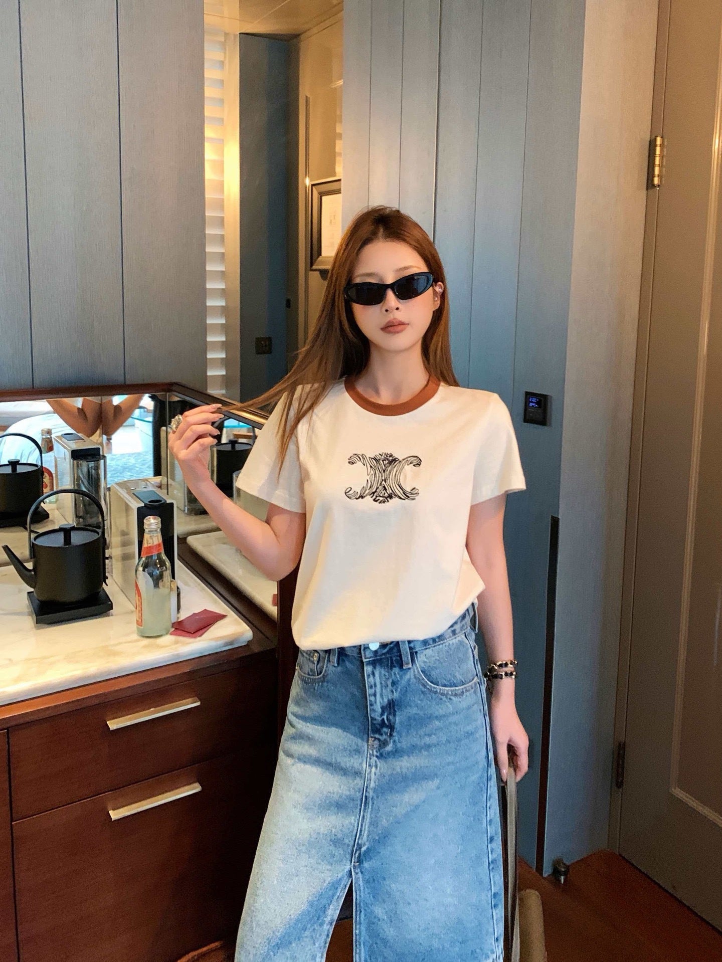 26SS NEUE bestickte T-Shirts