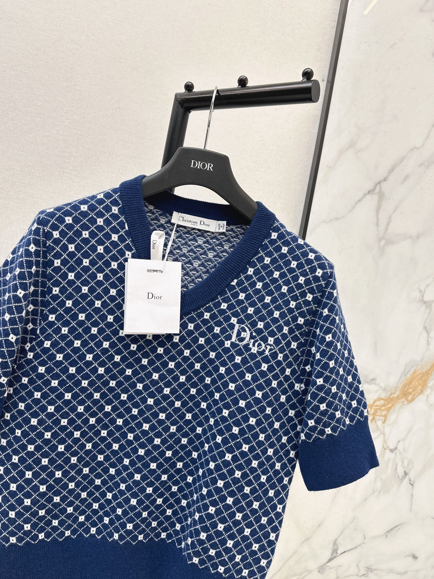 26SS NEW v-neck knitwear