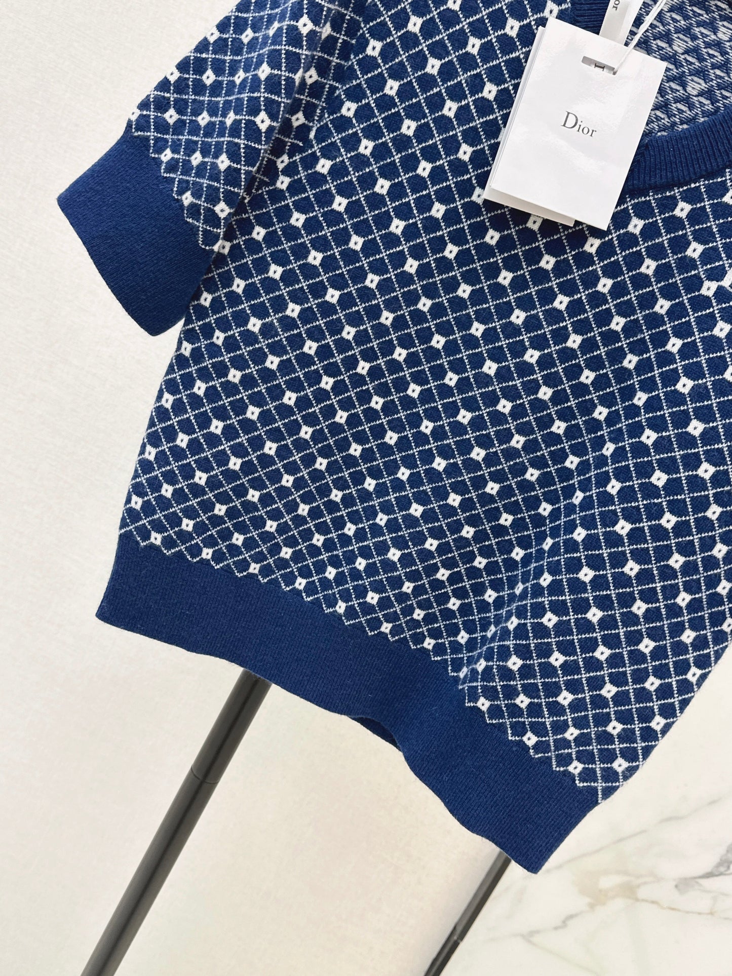 26SS NEW v-neck knitwear