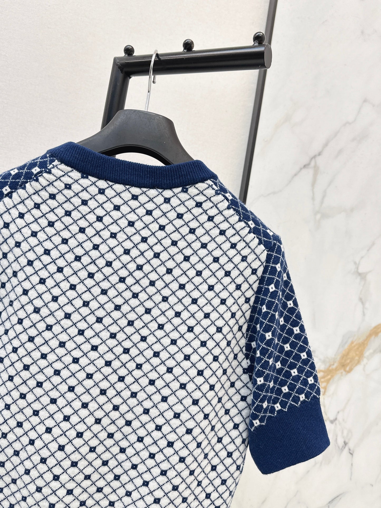 26SS NEW v-neck knitwear