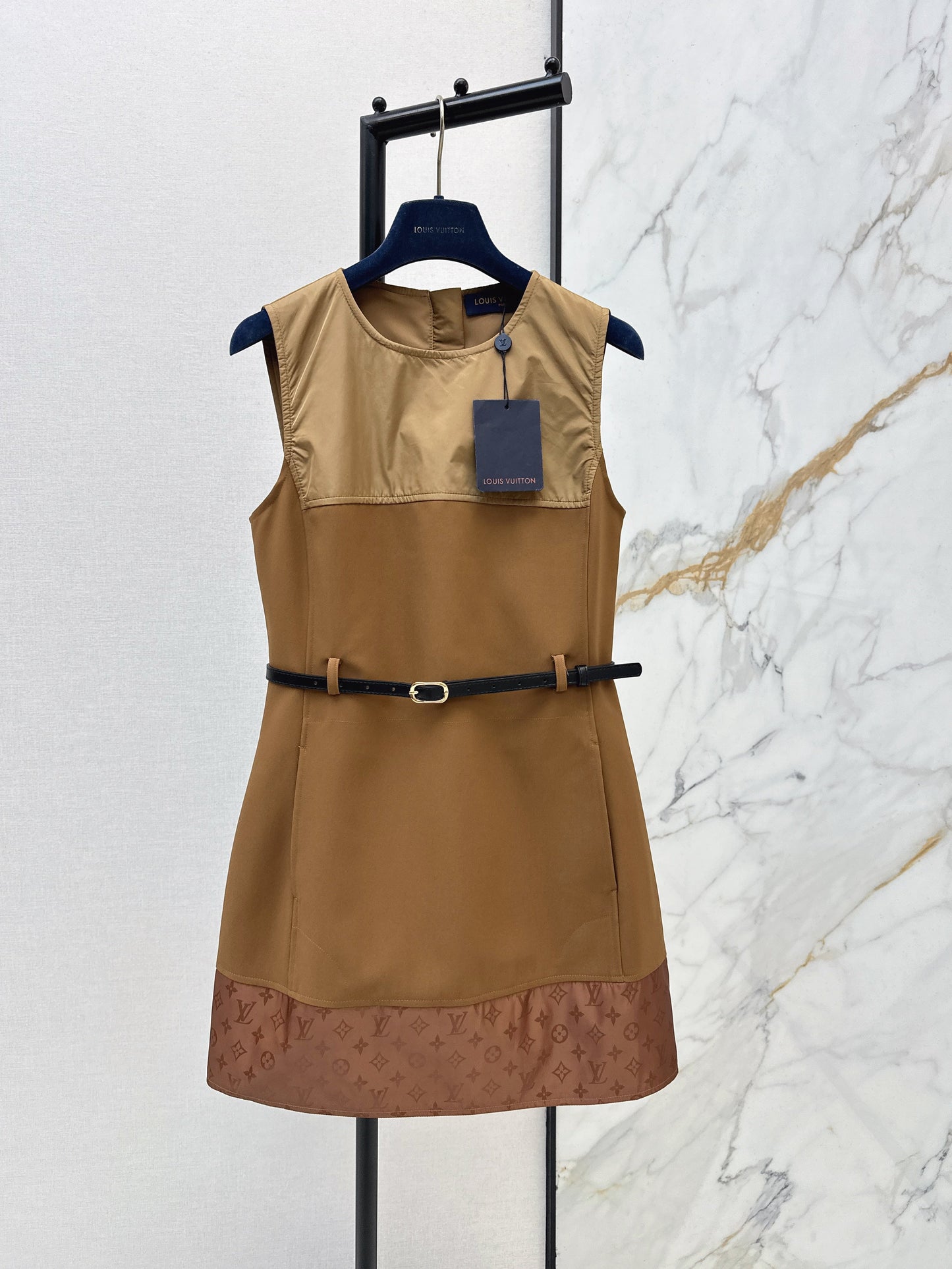 26SS NEW sleeveless dress