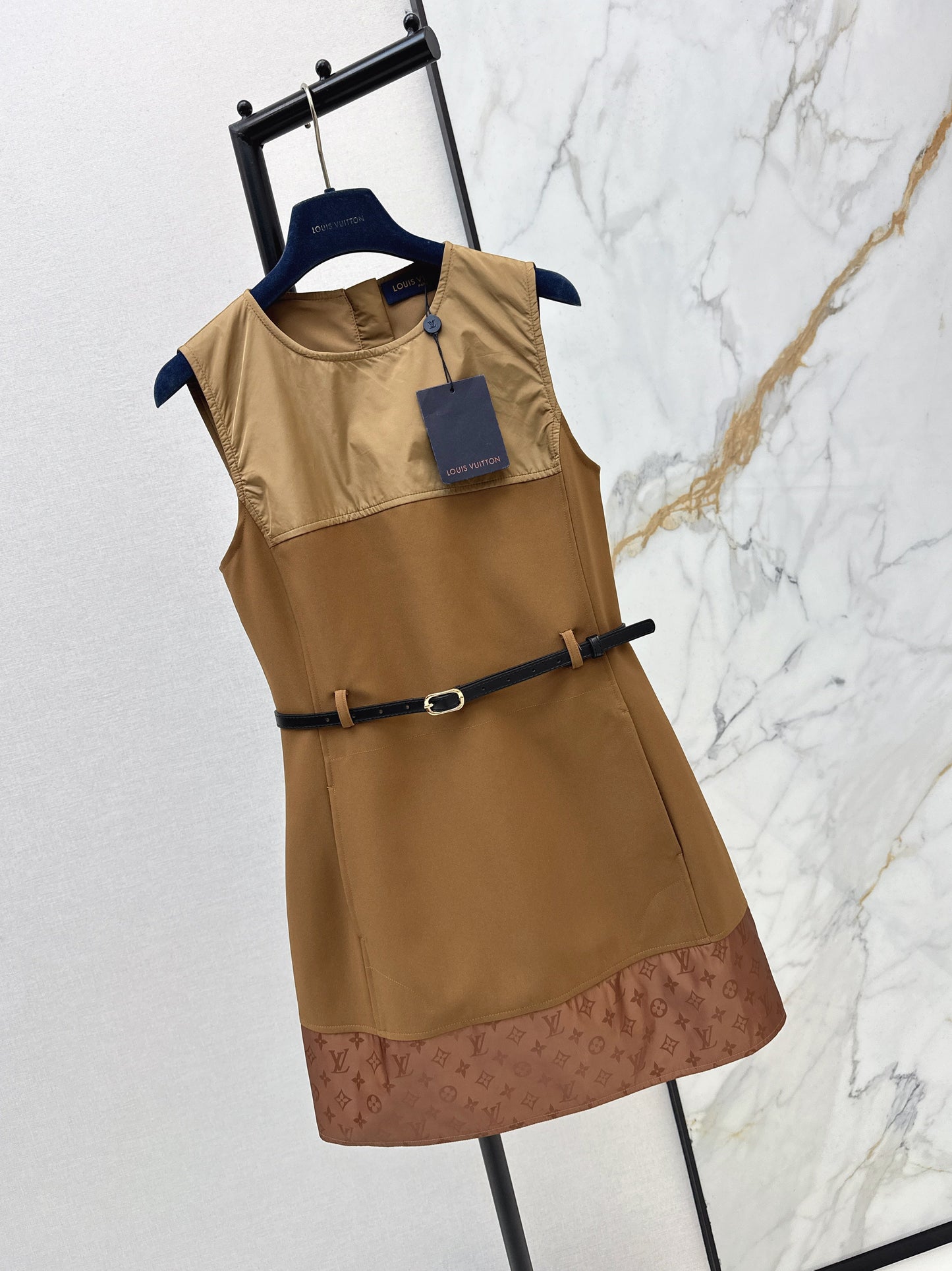 26SS NEW sleeveless dress