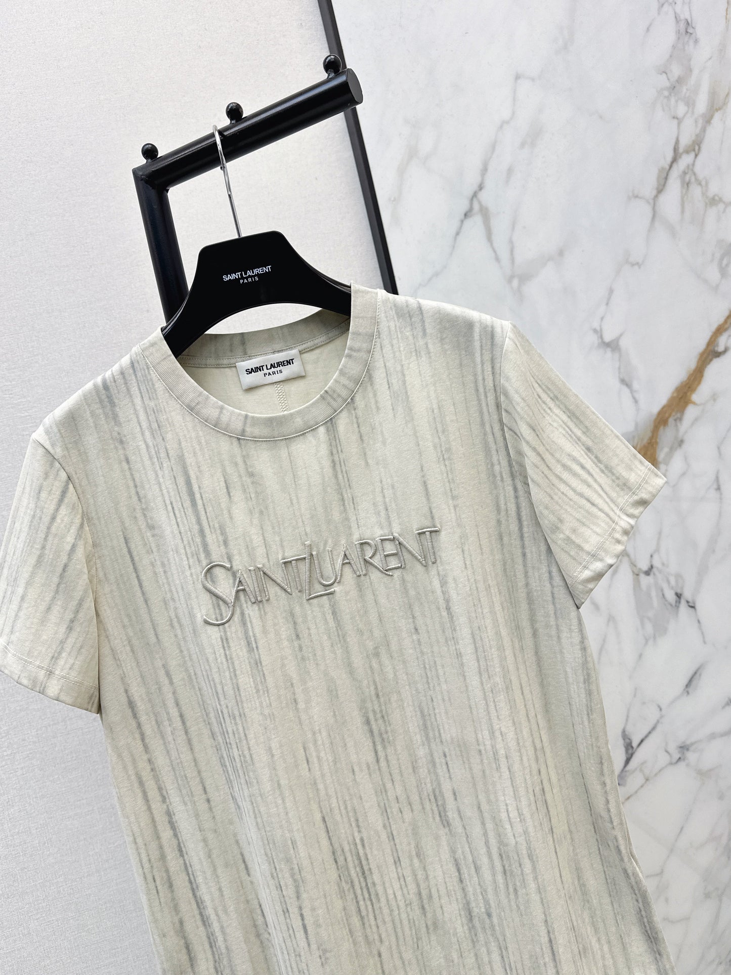 26SS NEUE bestickte T-Shirts