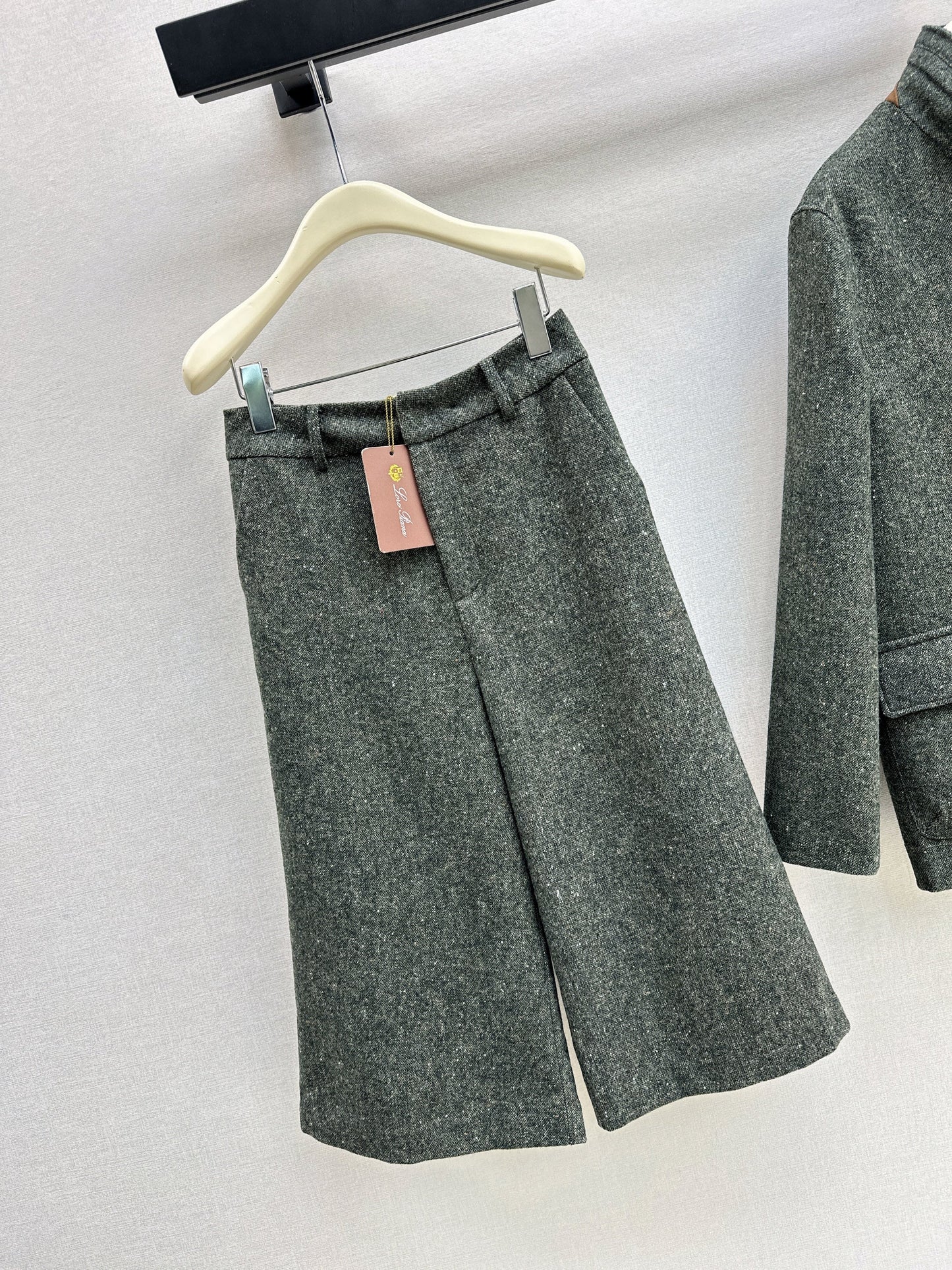 26SS NEW wool mid pants
