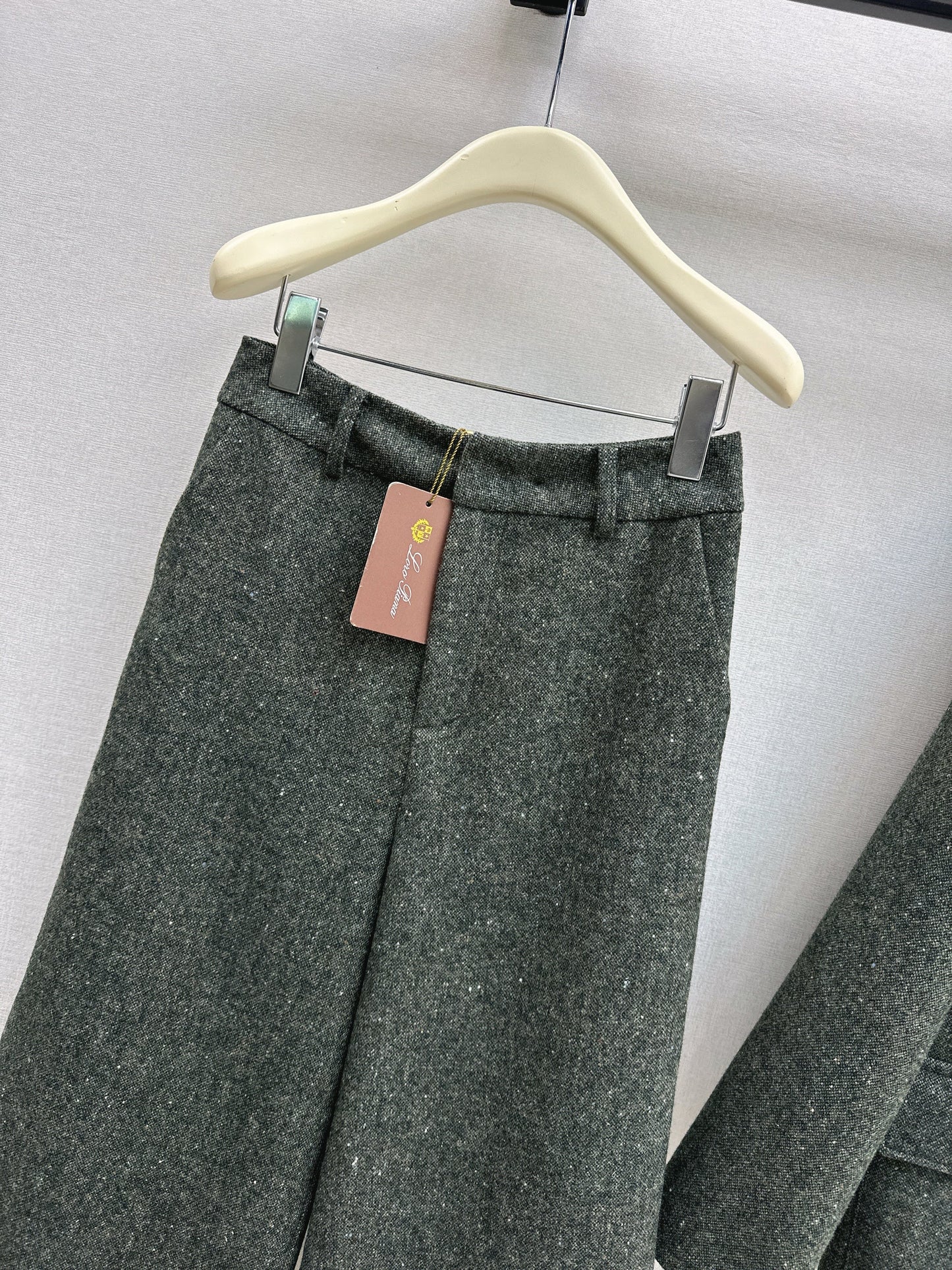 26SS NEW wool mid pants