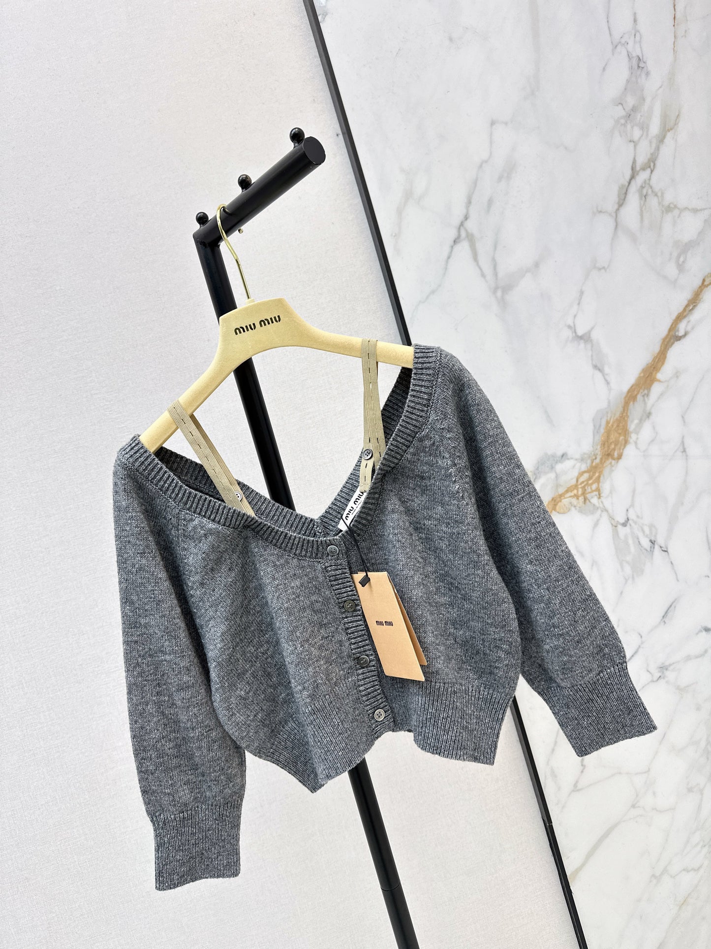26SS NEW off shoulder knit cardigan