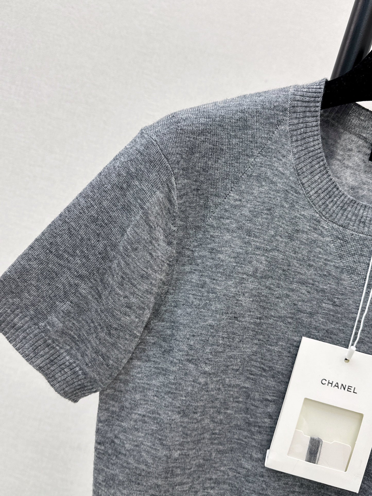 26SS NEUER Kurzarmstrickpullover
